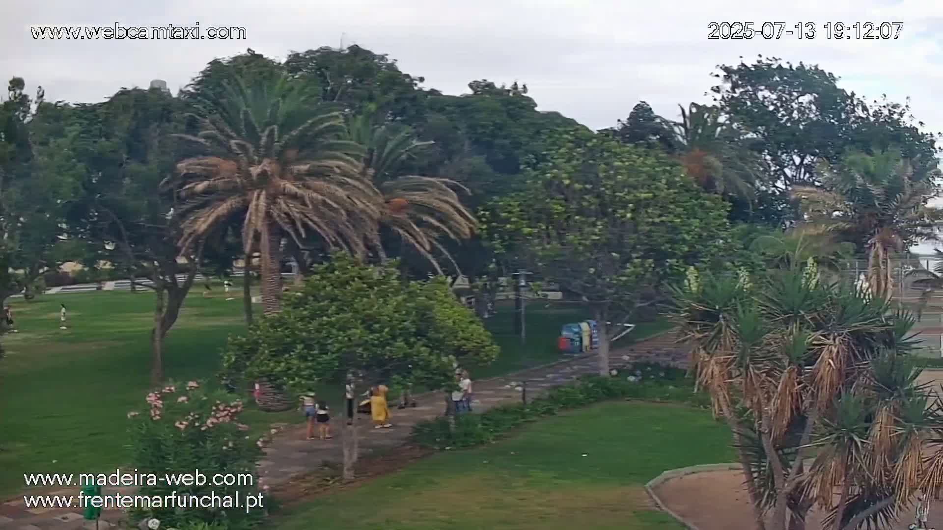 Fortim/Jardim do Lido Gardens Live PTZ Live Cam - Funchal, Madeira, Portugal