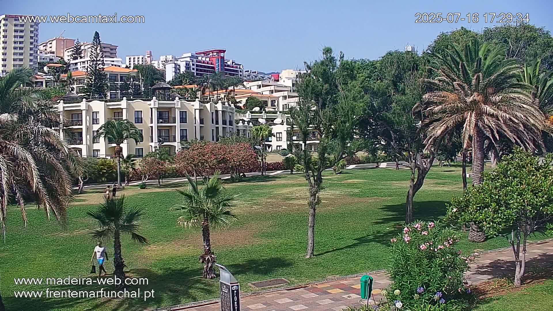 Fortim/Jardim do Lido Gardens Live PTZ Live Cam - Funchal, Madeira, Portugal