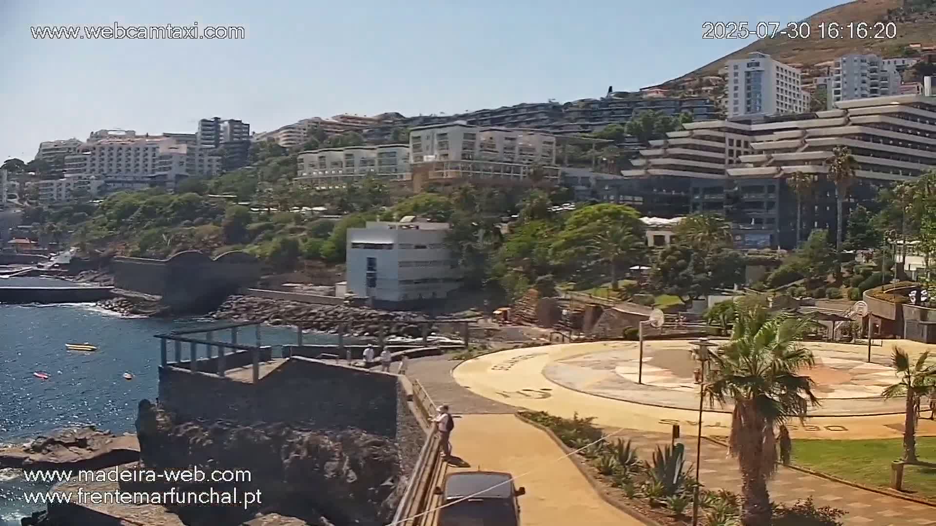 Fortim/Jardim do Lido Gardens Live PTZ Live Cam - Funchal, Madeira, Portugal