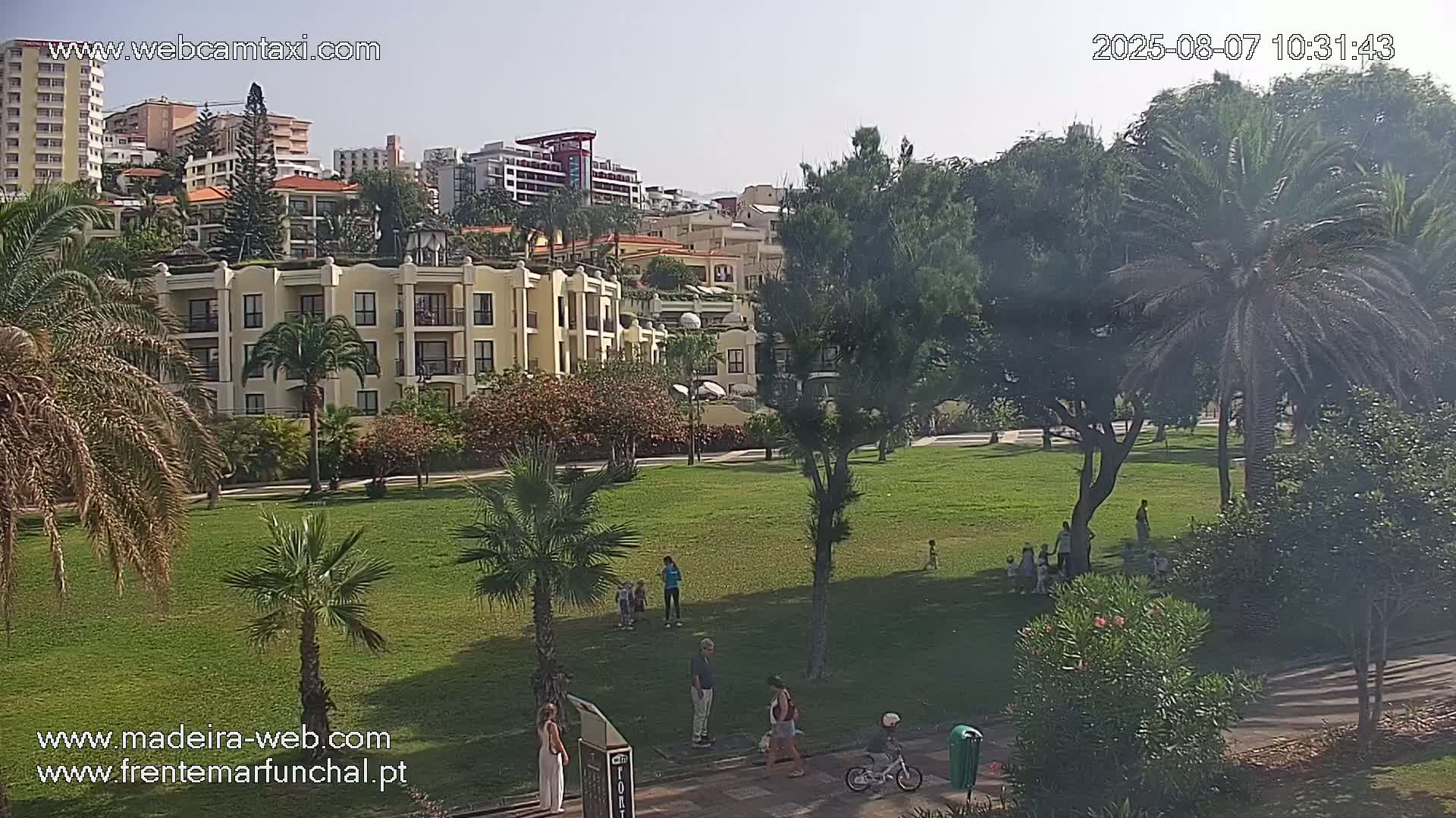 Fortim/Jardim do Lido Gardens Live PTZ Live Cam - Funchal, Madeira, Portugal
