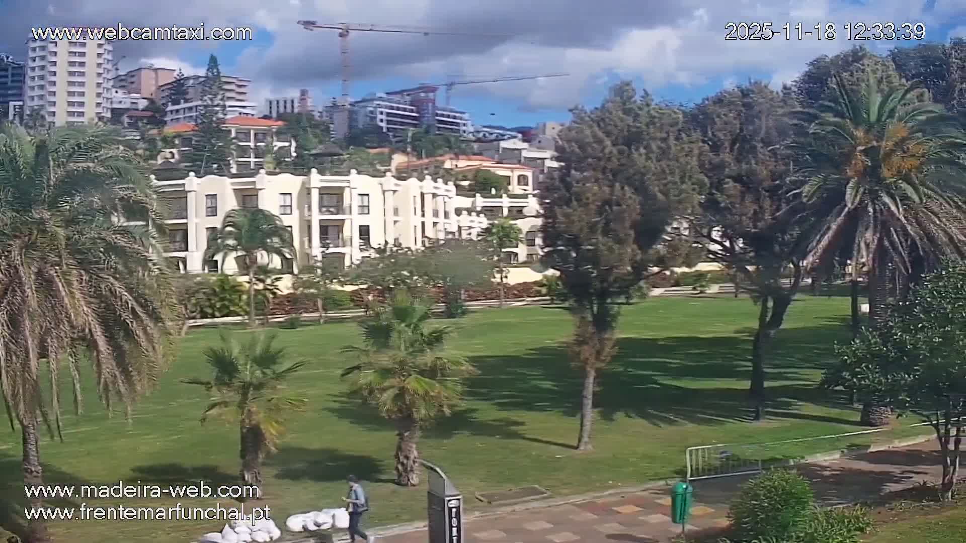 Fortim/Jardim do Lido Gardens Live PTZ Live Cam - Funchal, Madeira, Portugal