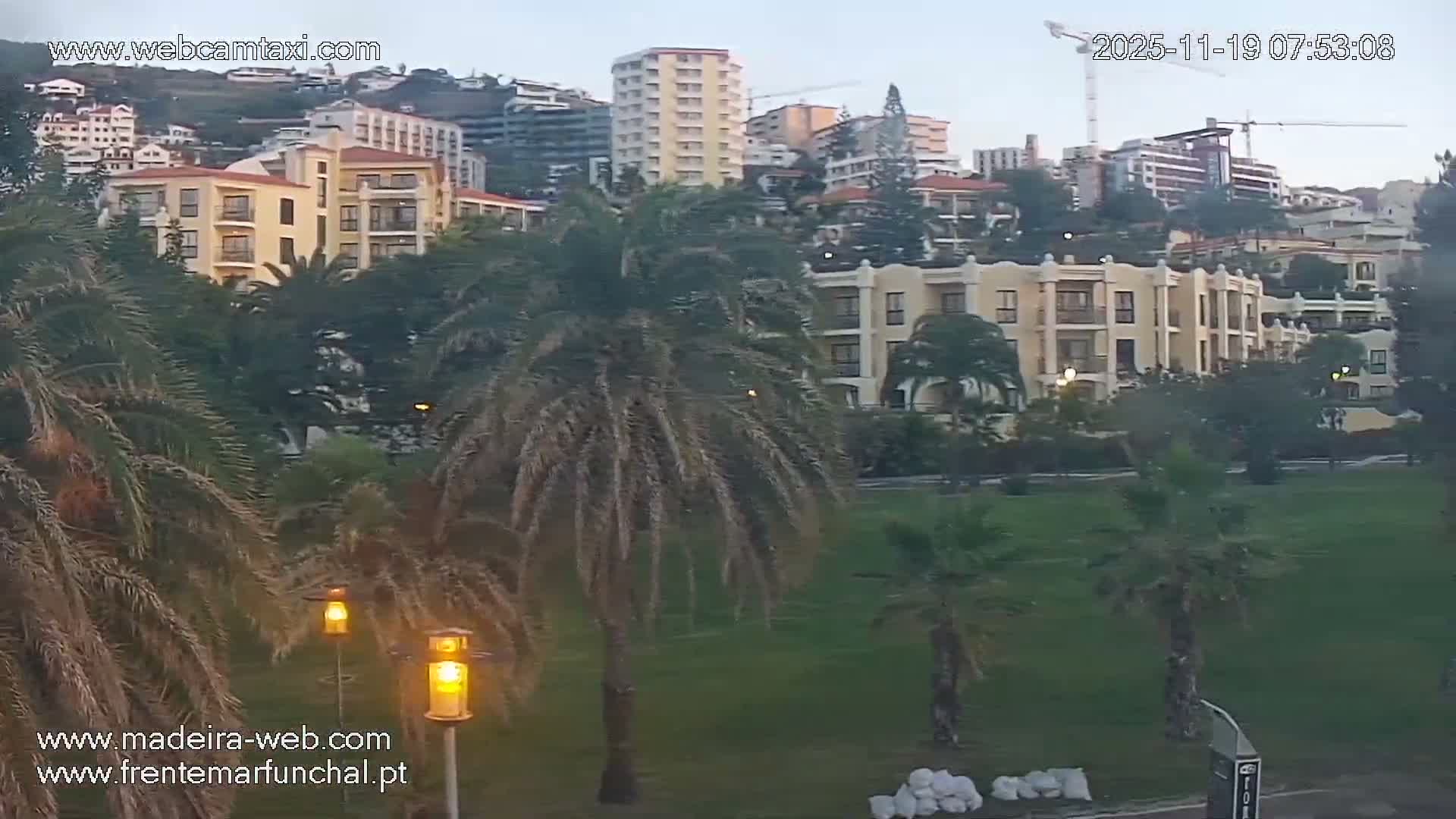 Fortim/Jardim do Lido Gardens Live PTZ Live Cam - Funchal, Madeira, Portugal