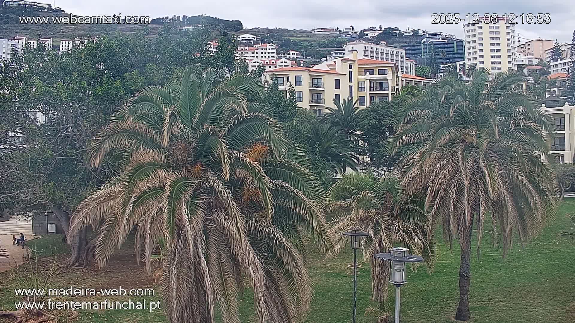 Fortim/Jardim do Lido Gardens Live PTZ Live Cam - Funchal, Madeira, Portugal