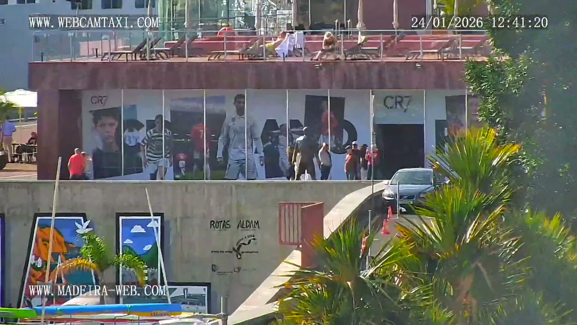 CR7 Museum & Busto do Bust of Dr. Francisco Sá Carneiro PTZ Live Cam - Funchal, Madeira, Portugal