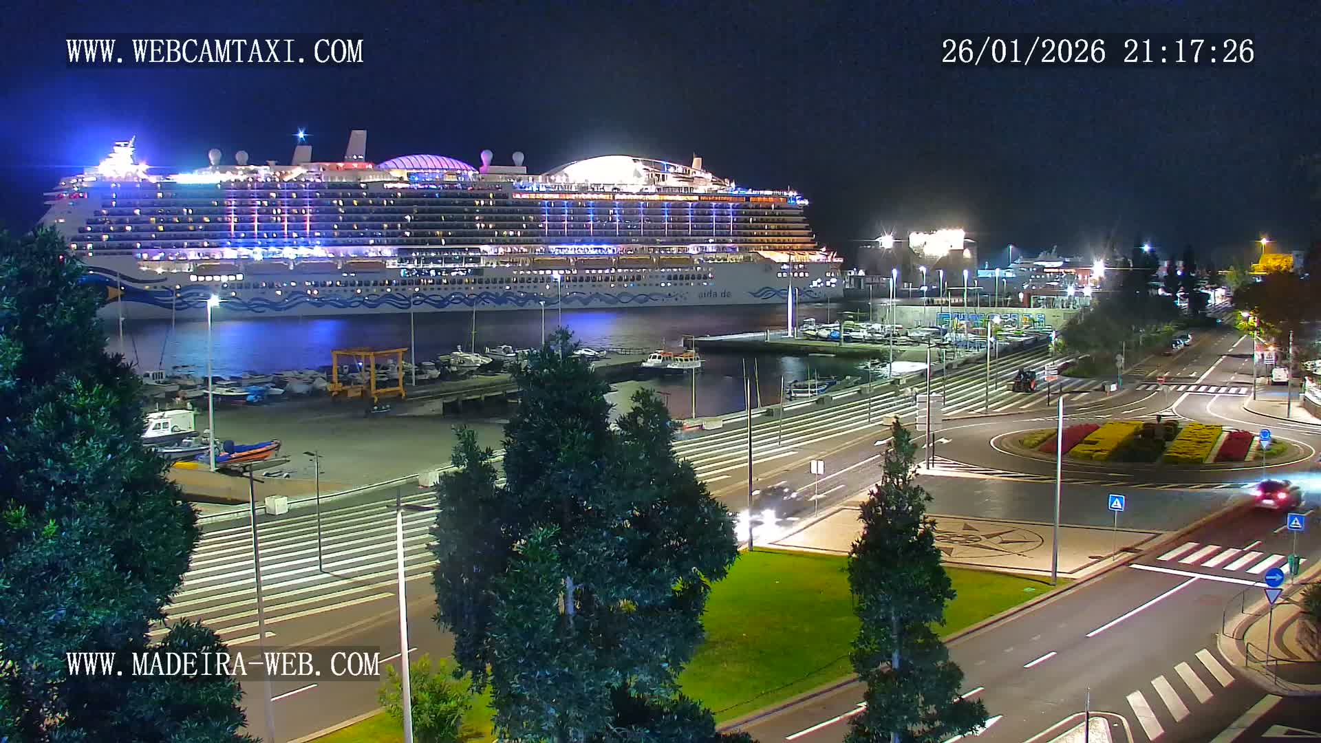 CR7 Museum & Busto do Bust of Dr. Francisco Sá Carneiro PTZ Live Cam - Funchal, Madeira, Portugal