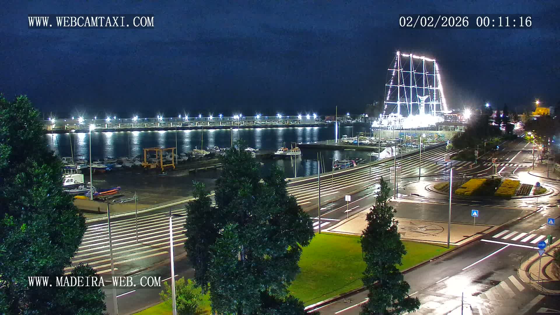CR7 Museum & Busto do Bust of Dr. Francisco Sá Carneiro PTZ Live Cam - Funchal, Madeira, Portugal