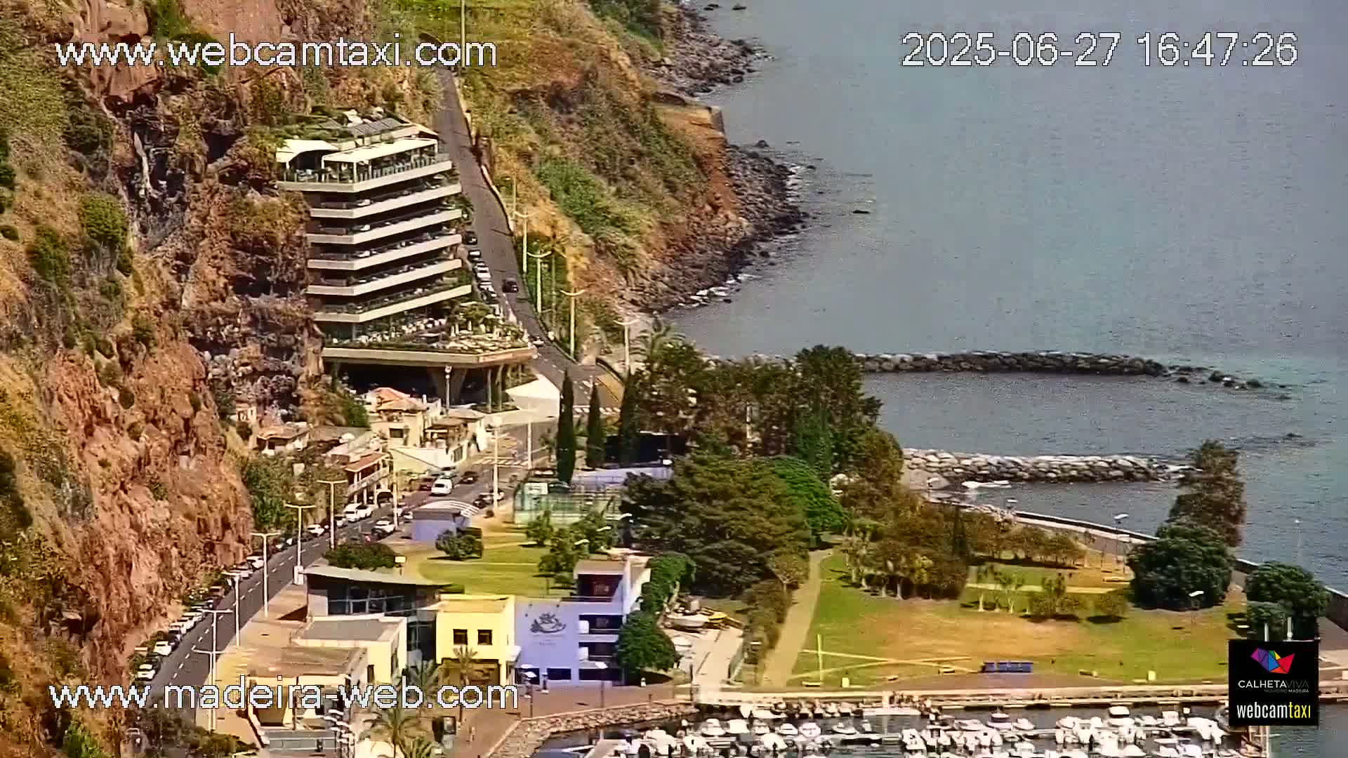 Calheta City & Coast Skyline PTZ Live Cam – Calheta, Madeira, Portugal