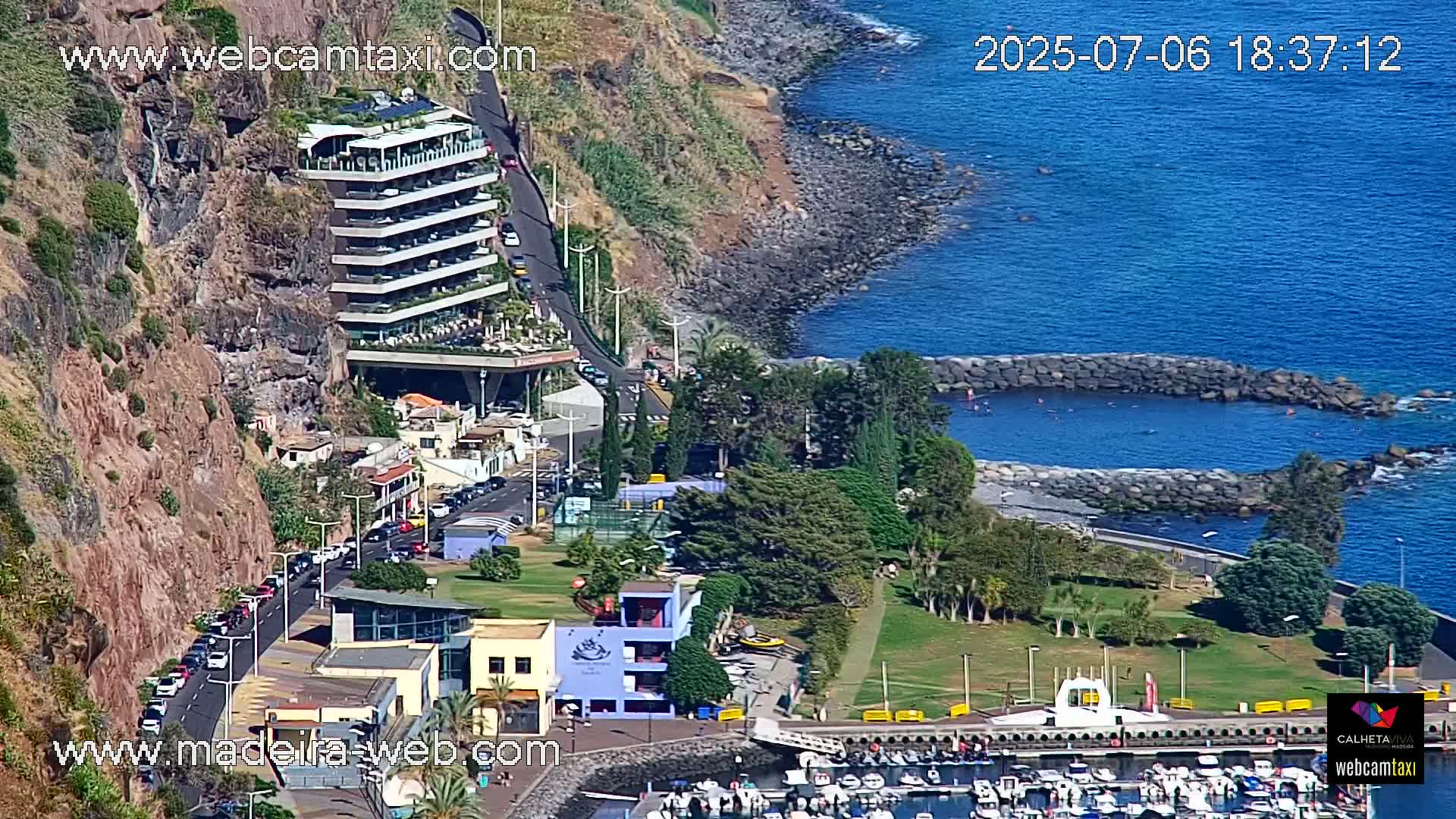 Calheta City & Coast Skyline PTZ Live Cam – Calheta, Madeira, Portugal