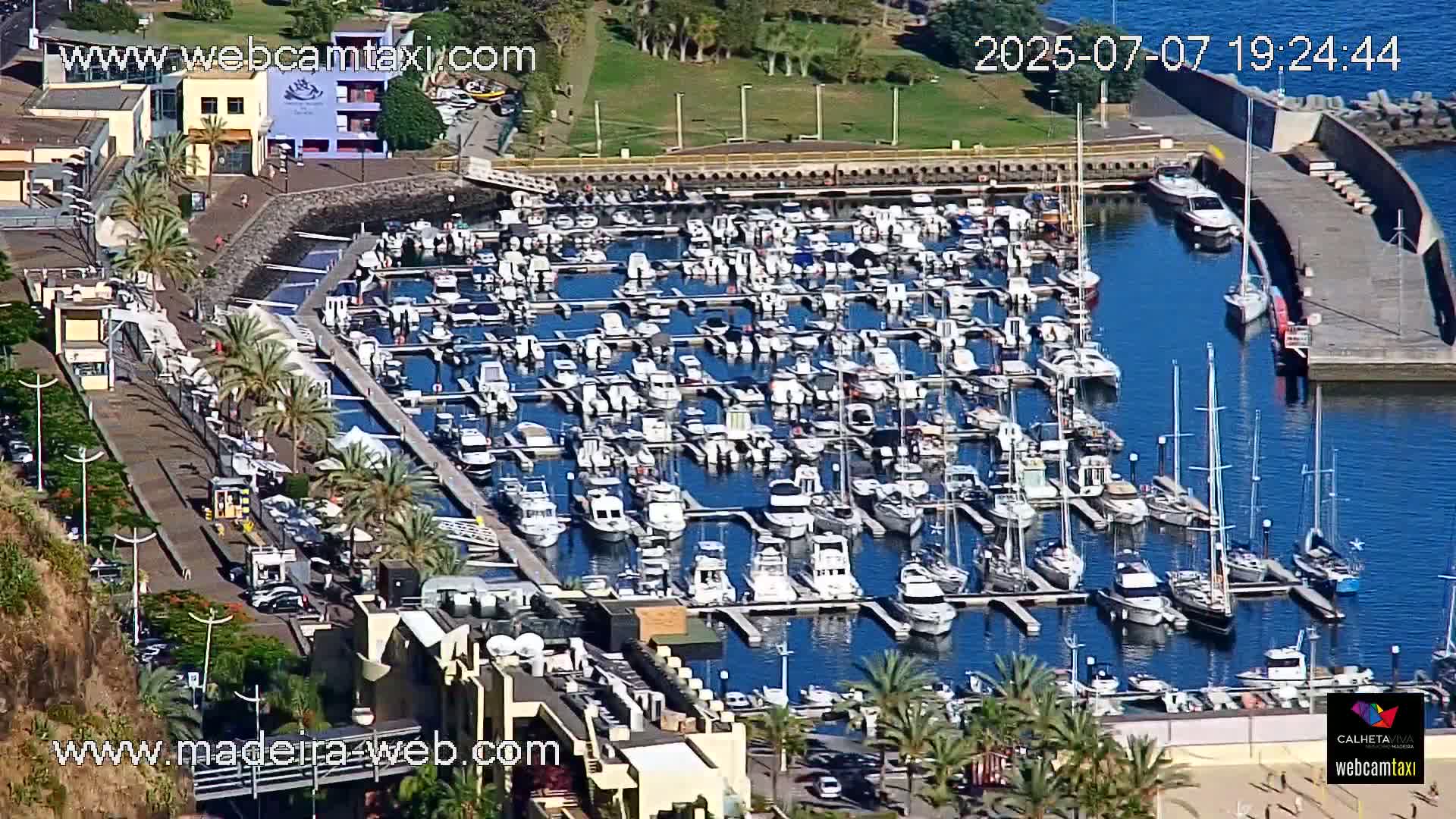 Calheta City & Coast Skyline PTZ Live Cam – Calheta, Madeira, Portugal