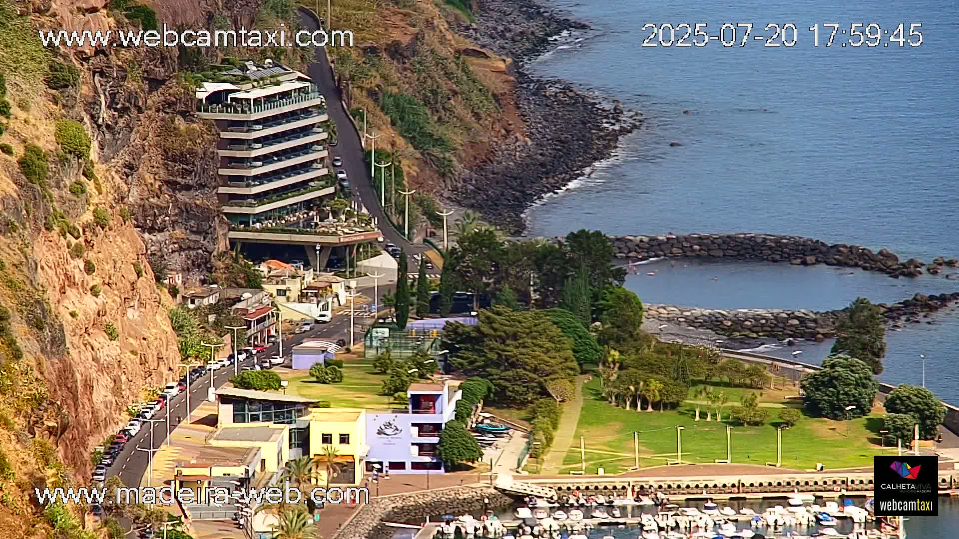 Calheta City & Coast Skyline PTZ Live Cam – Calheta, Madeira, Portugal
