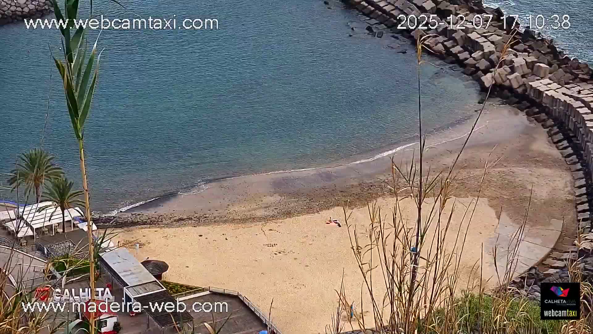 Calheta City & Coast Skyline PTZ Live Cam – Calheta, Madeira, Portugal