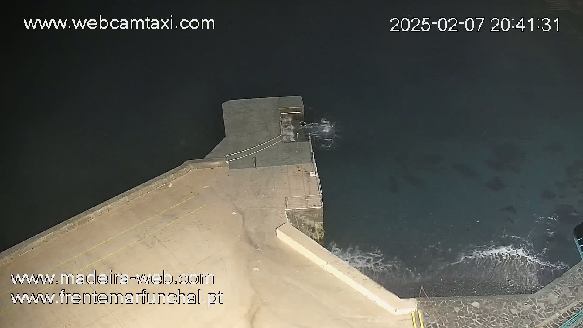 Barreirinha Beach & Funchal Center Live Cam - Funchal, Madeira, Portugal
