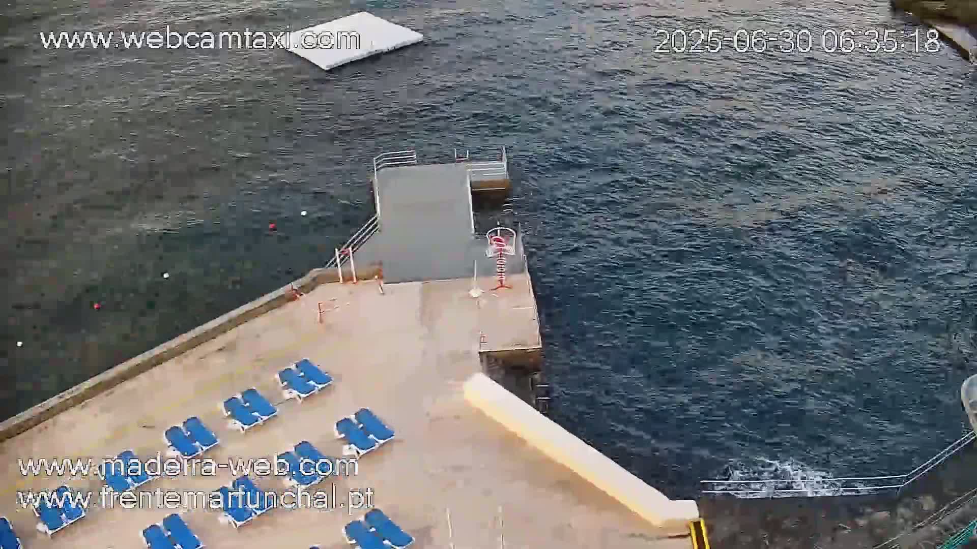 Barreirinha Beach & Funchal Center Live Cam - Funchal, Madeira, Portugal