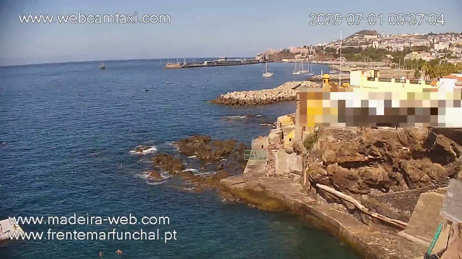 Barreirinha Beach & Funchal Center Live Cam - Funchal, Madeira, Portugal