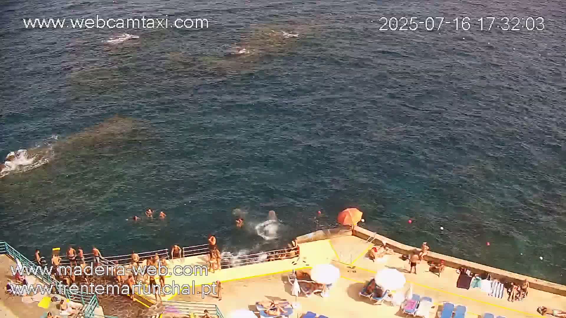 Barreirinha Beach & Funchal Center Live Cam - Funchal, Madeira, Portugal
