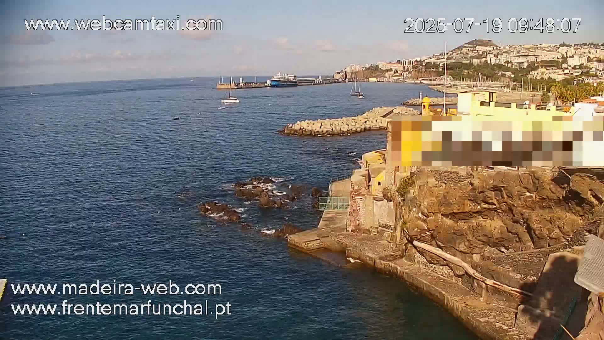 Barreirinha Beach & Funchal Center Live Cam - Funchal, Madeira, Portugal