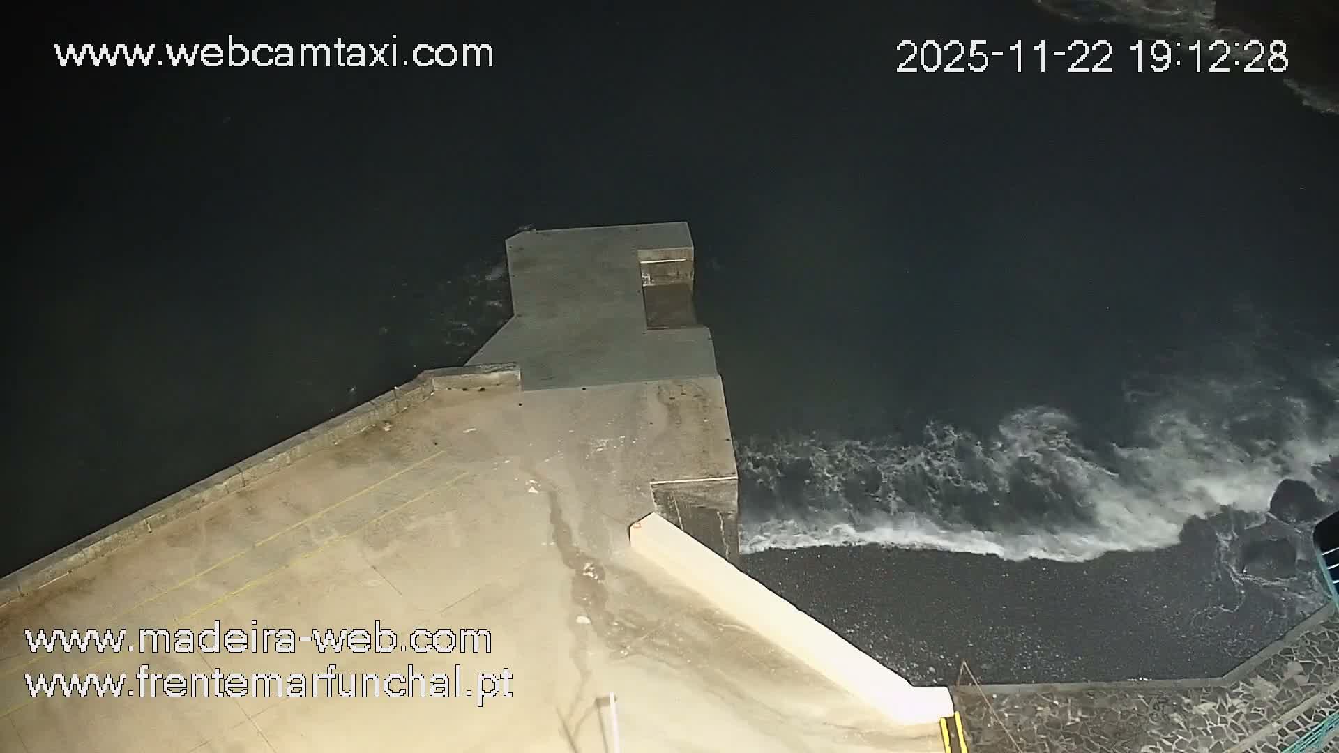 Barreirinha Beach & Funchal Center Live Cam - Funchal, Madeira, Portugal