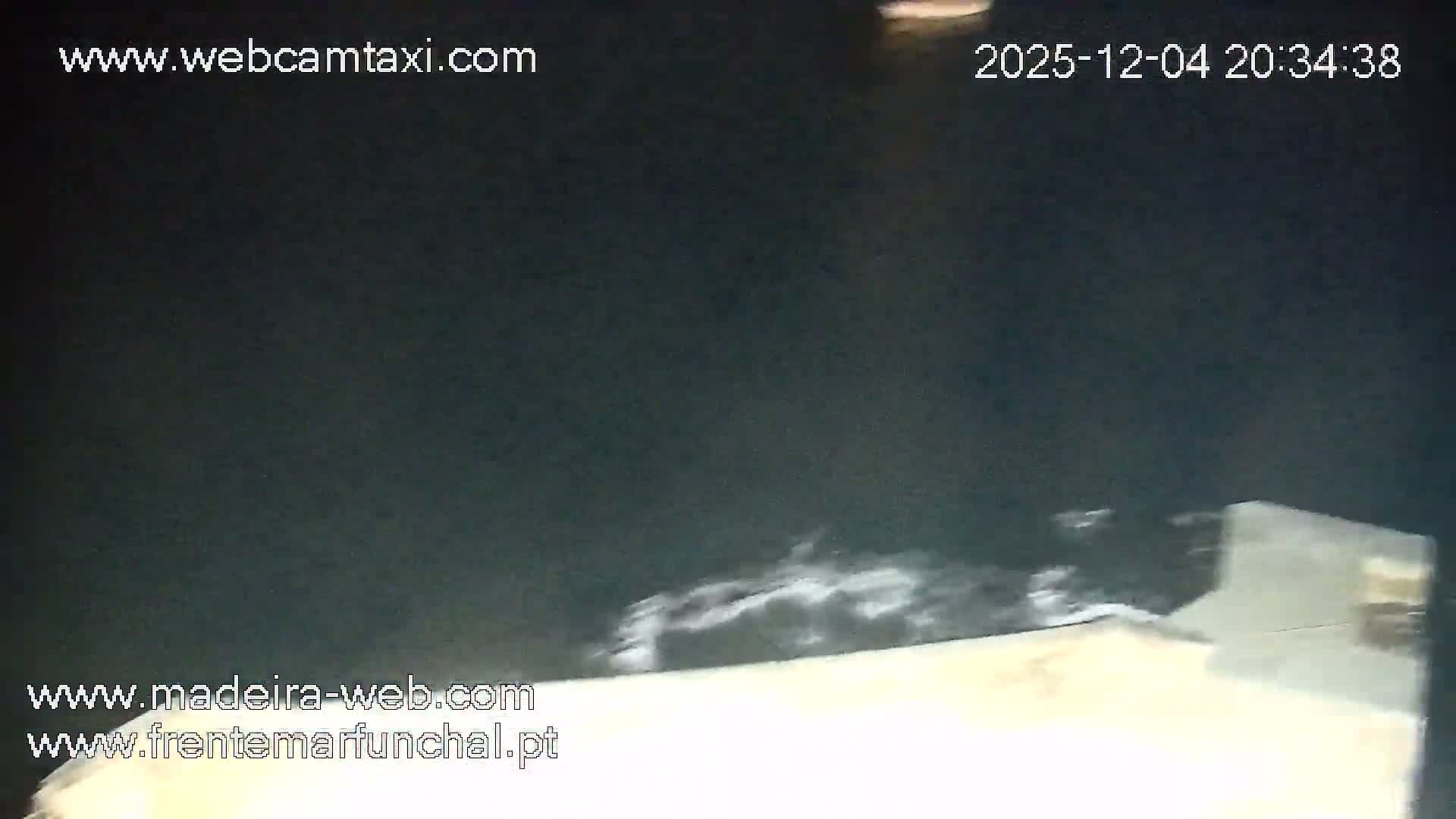 Barreirinha Beach & Funchal Center Live Cam - Funchal, Madeira, Portugal