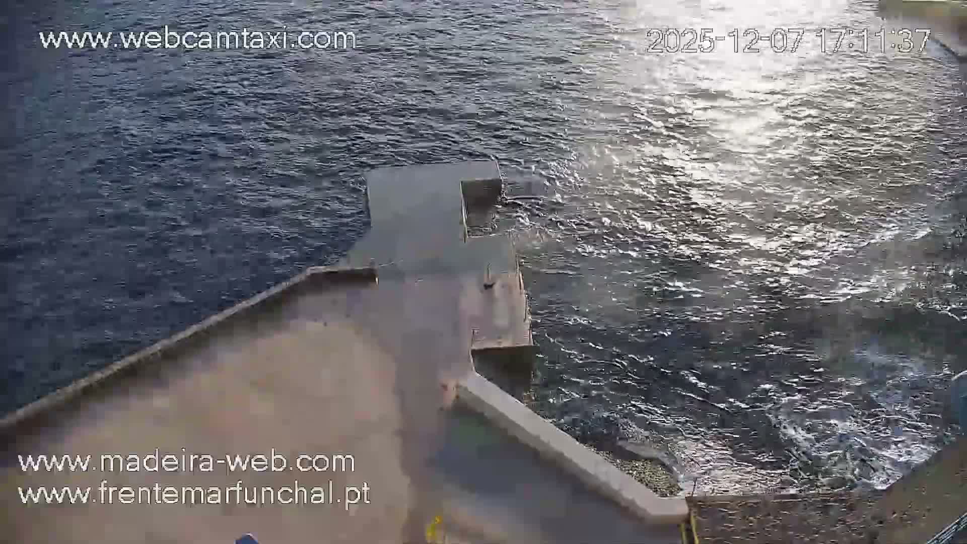 Barreirinha Beach & Funchal Center Live Cam - Funchal, Madeira, Portugal