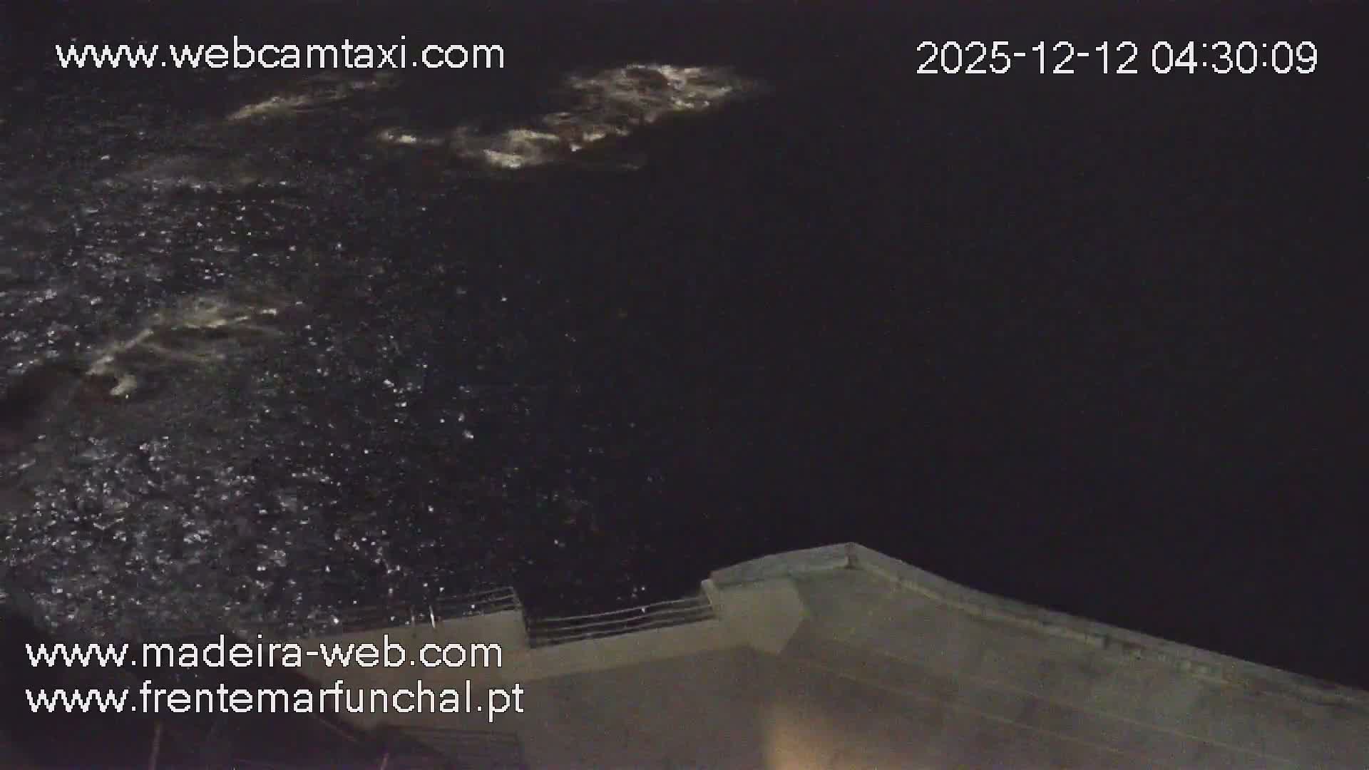 Barreirinha Beach & Funchal Center Live Cam - Funchal, Madeira, Portugal