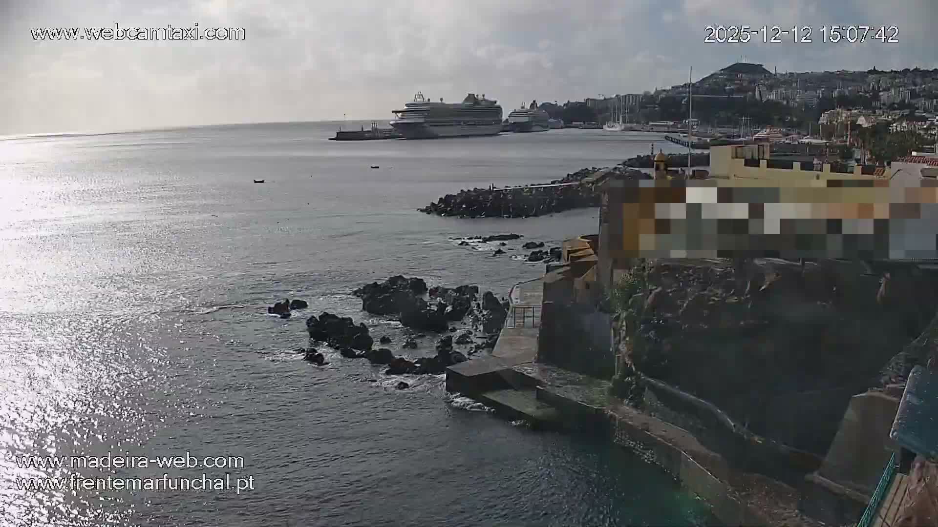 Barreirinha Beach & Funchal Center Live Cam - Funchal, Madeira, Portugal