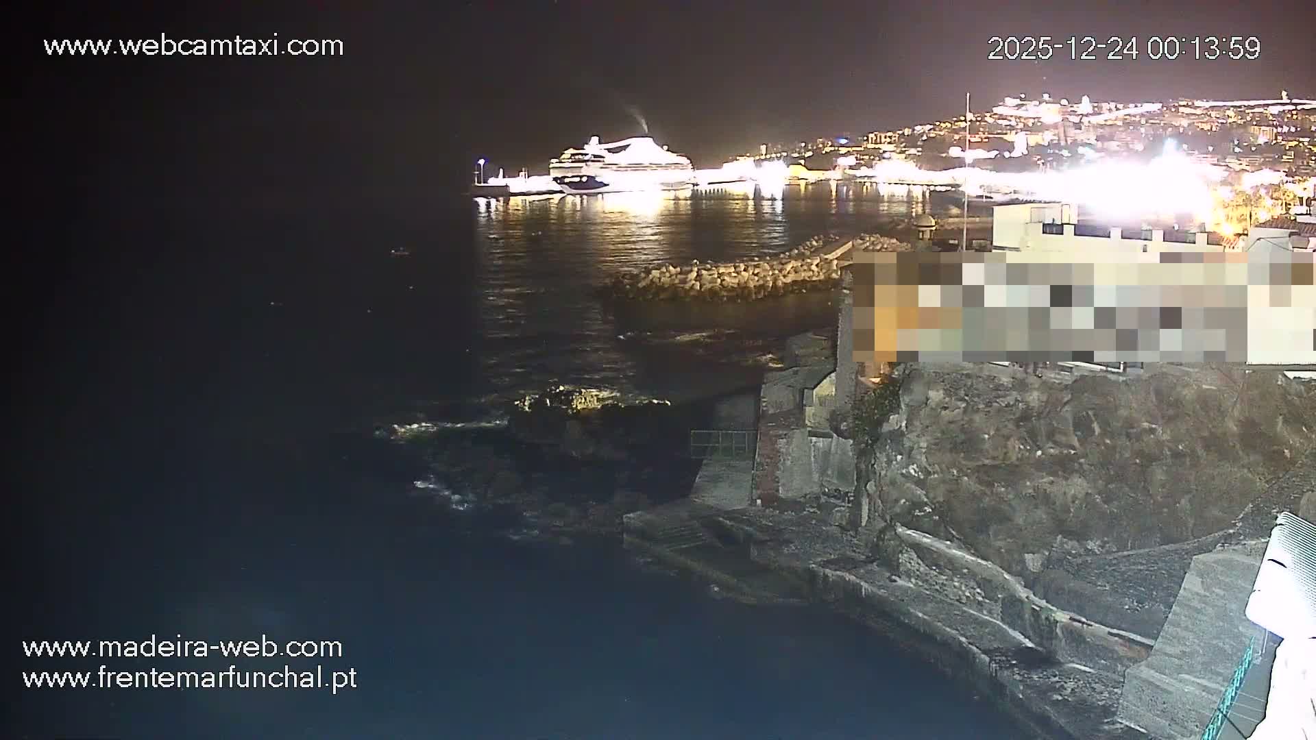 Barreirinha Beach & Funchal Center Live Cam - Funchal, Madeira, Portugal