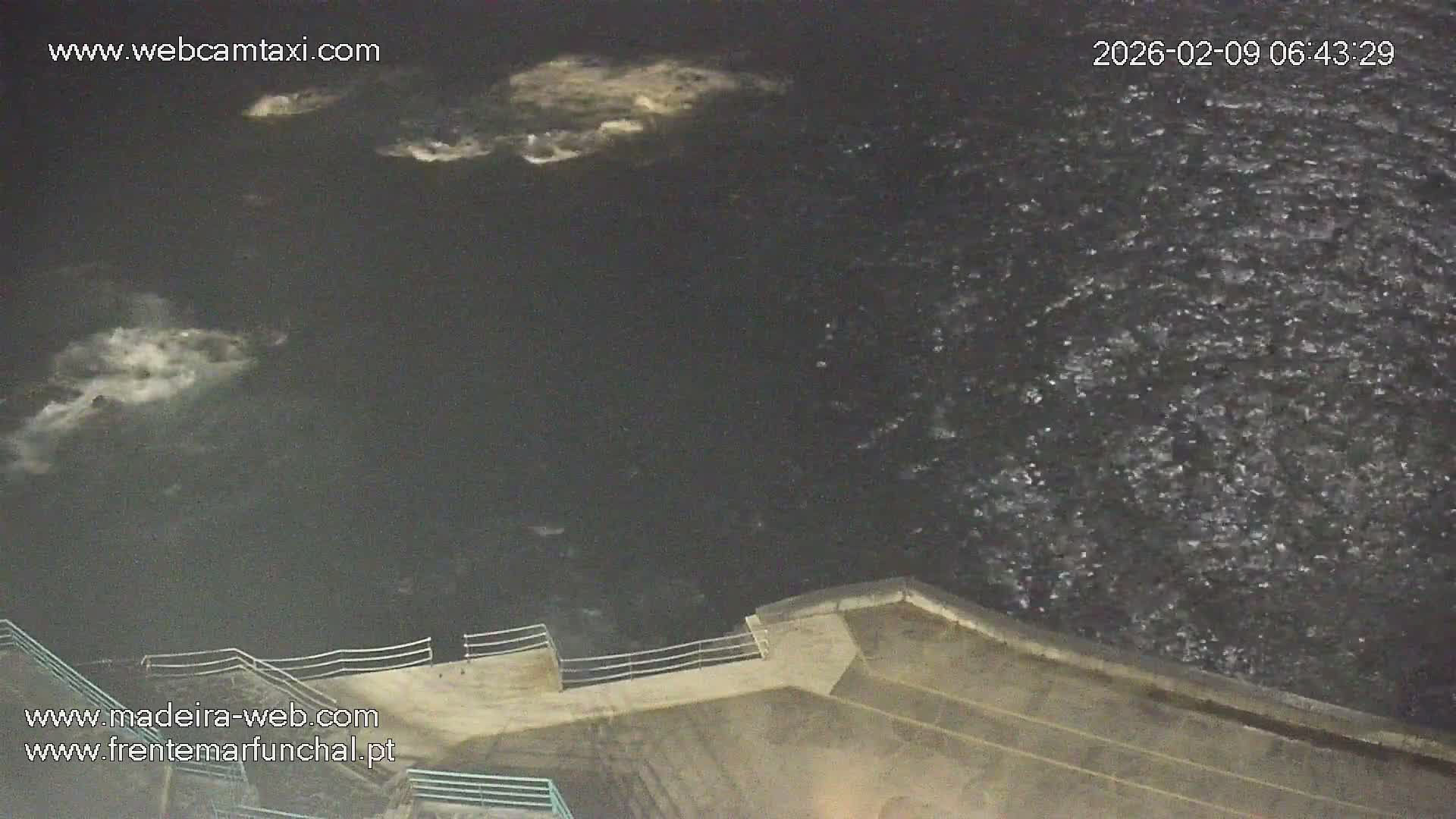 Barreirinha Beach & Funchal Center Live Cam - Funchal, Madeira, Portugal