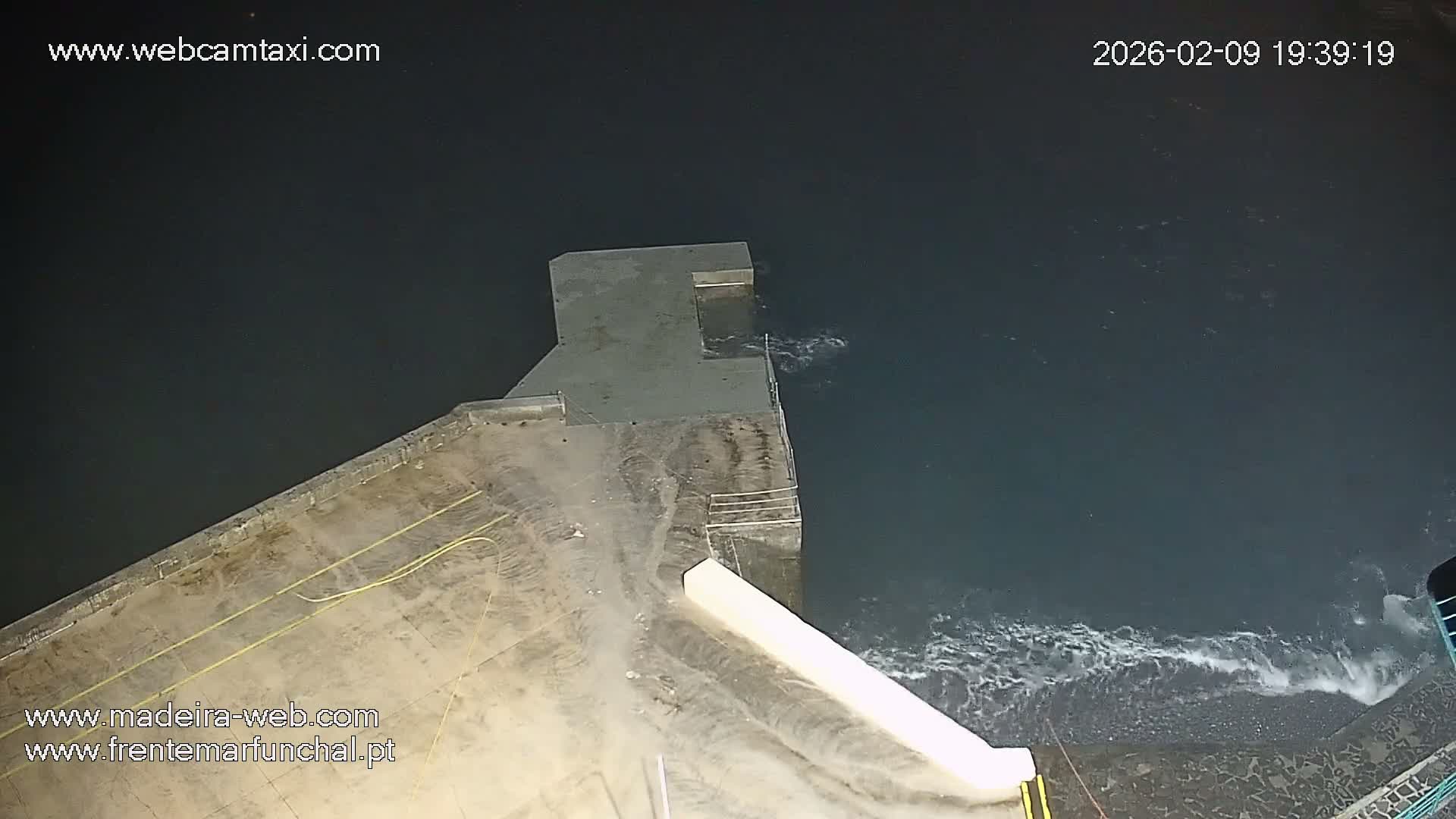 Barreirinha Beach & Funchal Center Live Cam - Funchal, Madeira, Portugal
