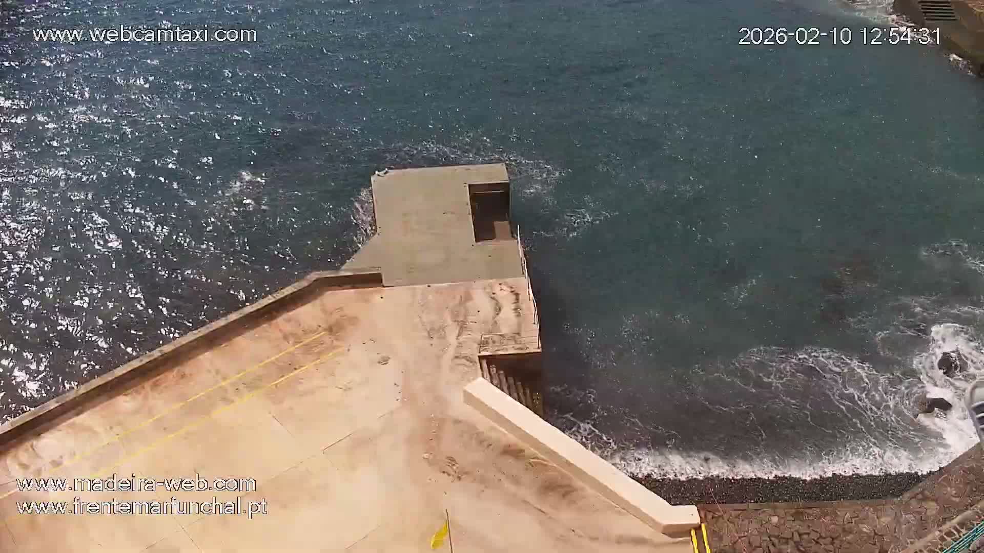Barreirinha Beach & Funchal Center Live Cam - Funchal, Madeira, Portugal