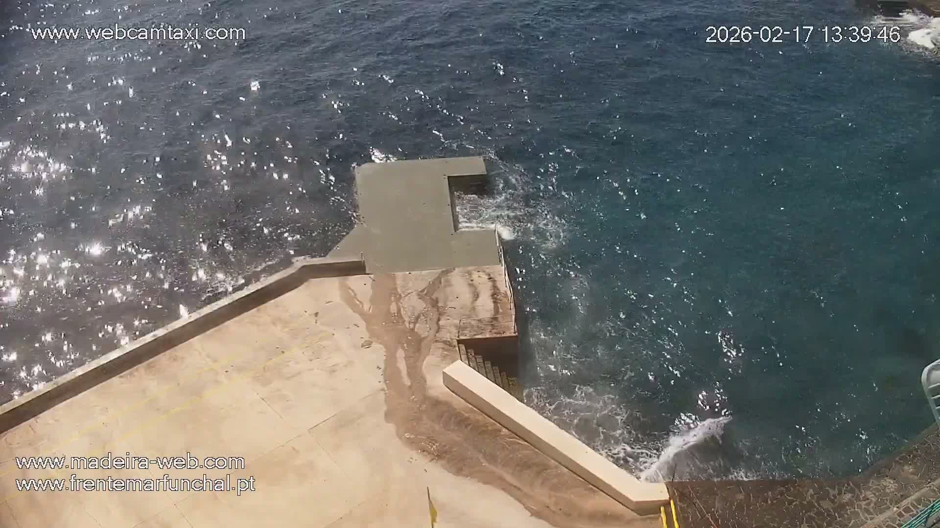 Barreirinha Beach & Funchal Center Live Cam - Funchal, Madeira, Portugal