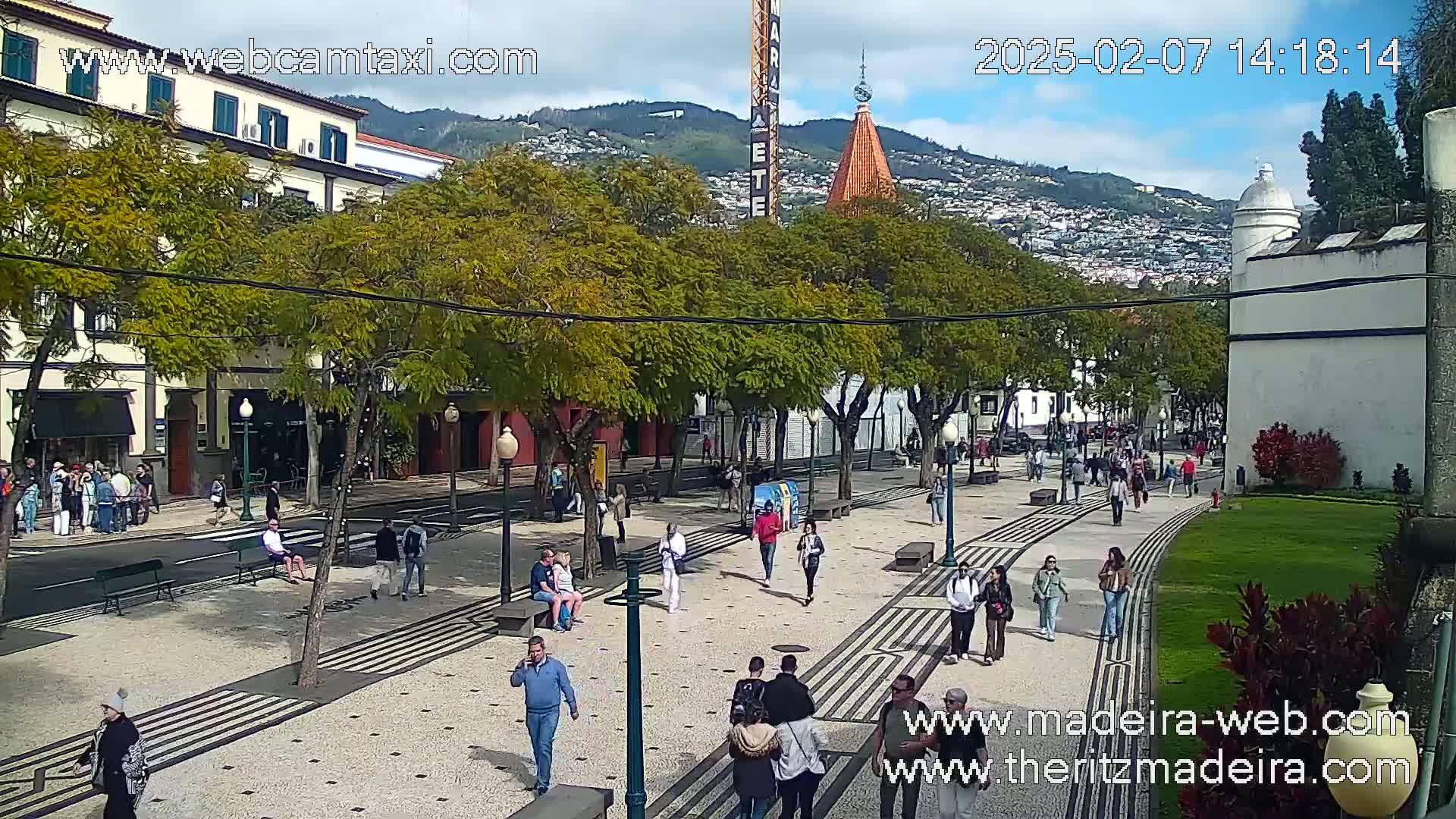 Ritz , Avenida Arriaga Avenue Live Cam - Funchal, Madeira, Portugal