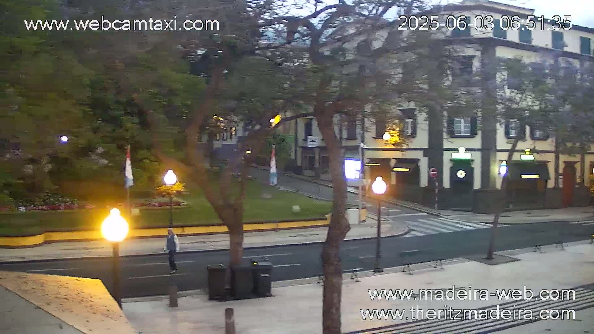 Ritz , Avenida Arriaga Avenue Live Cam - Funchal, Madeira, Portugal