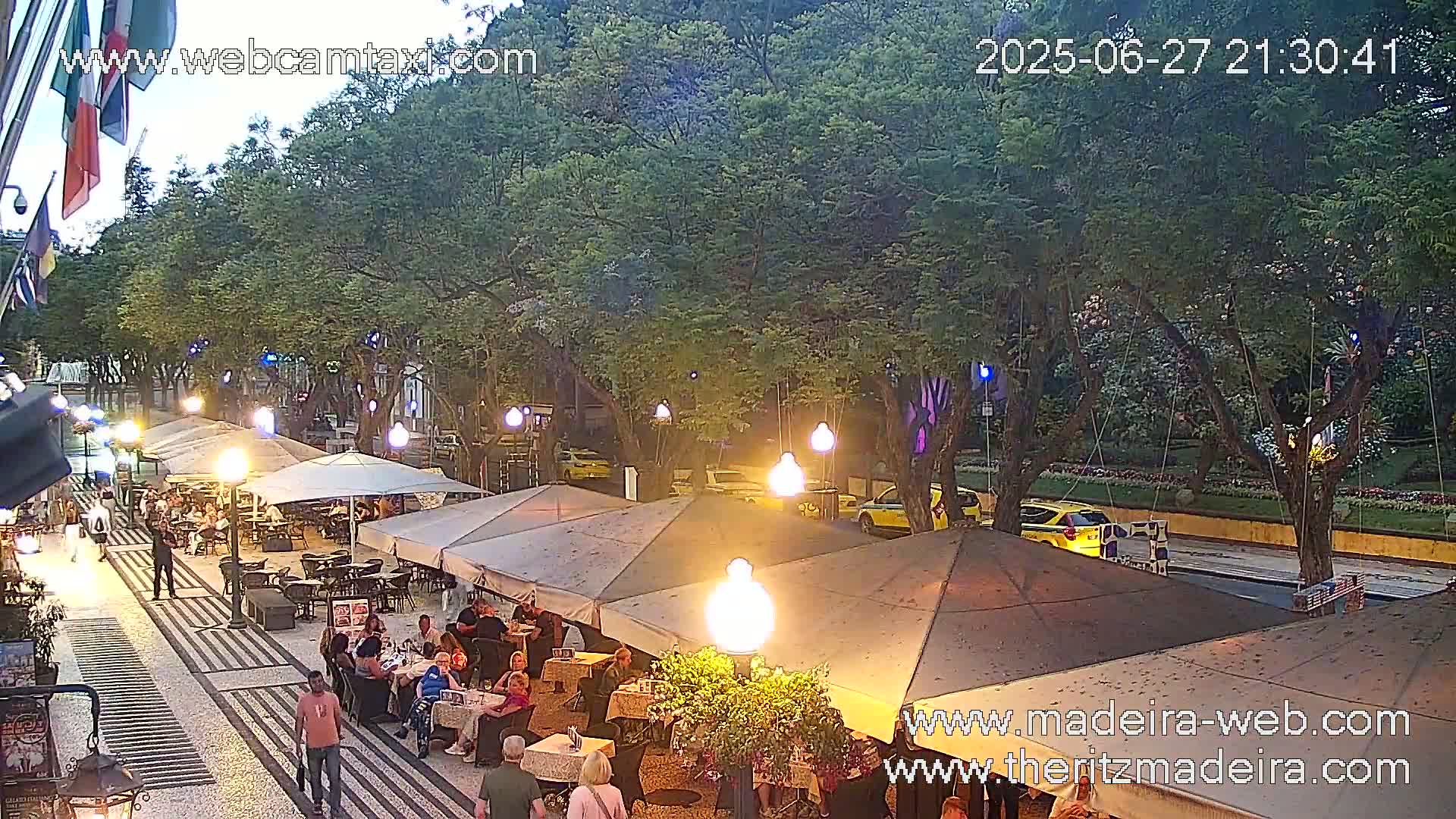 Ritz , Avenida Arriaga Avenue Live Cam - Funchal, Madeira, Portugal