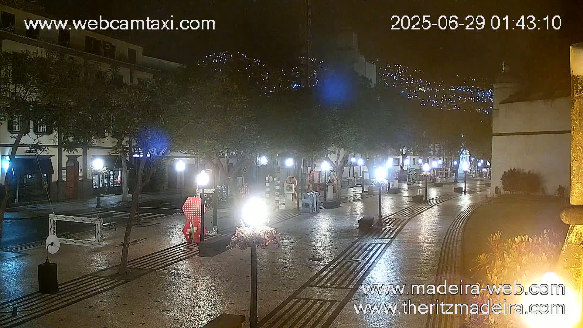 Ritz , Avenida Arriaga Avenue Live Cam - Funchal, Madeira, Portugal