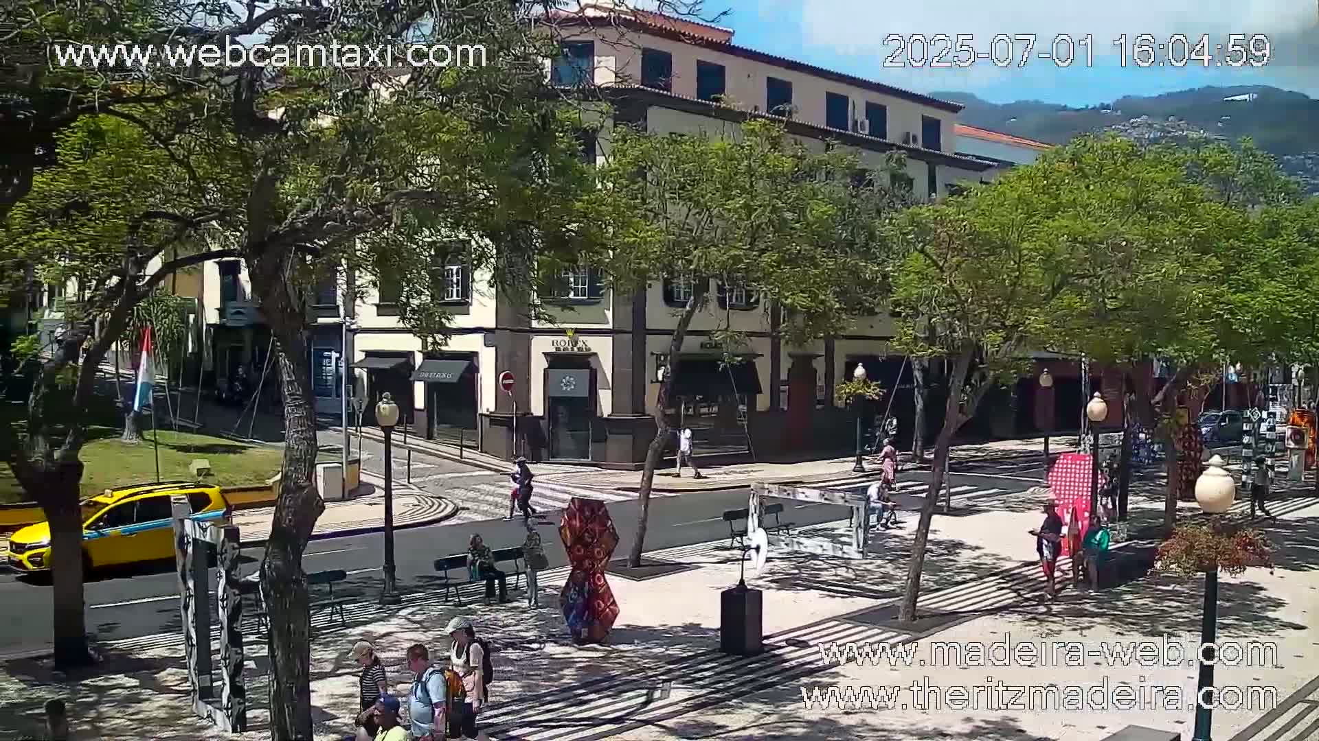 Ritz , Avenida Arriaga Avenue Live Cam - Funchal, Madeira, Portugal