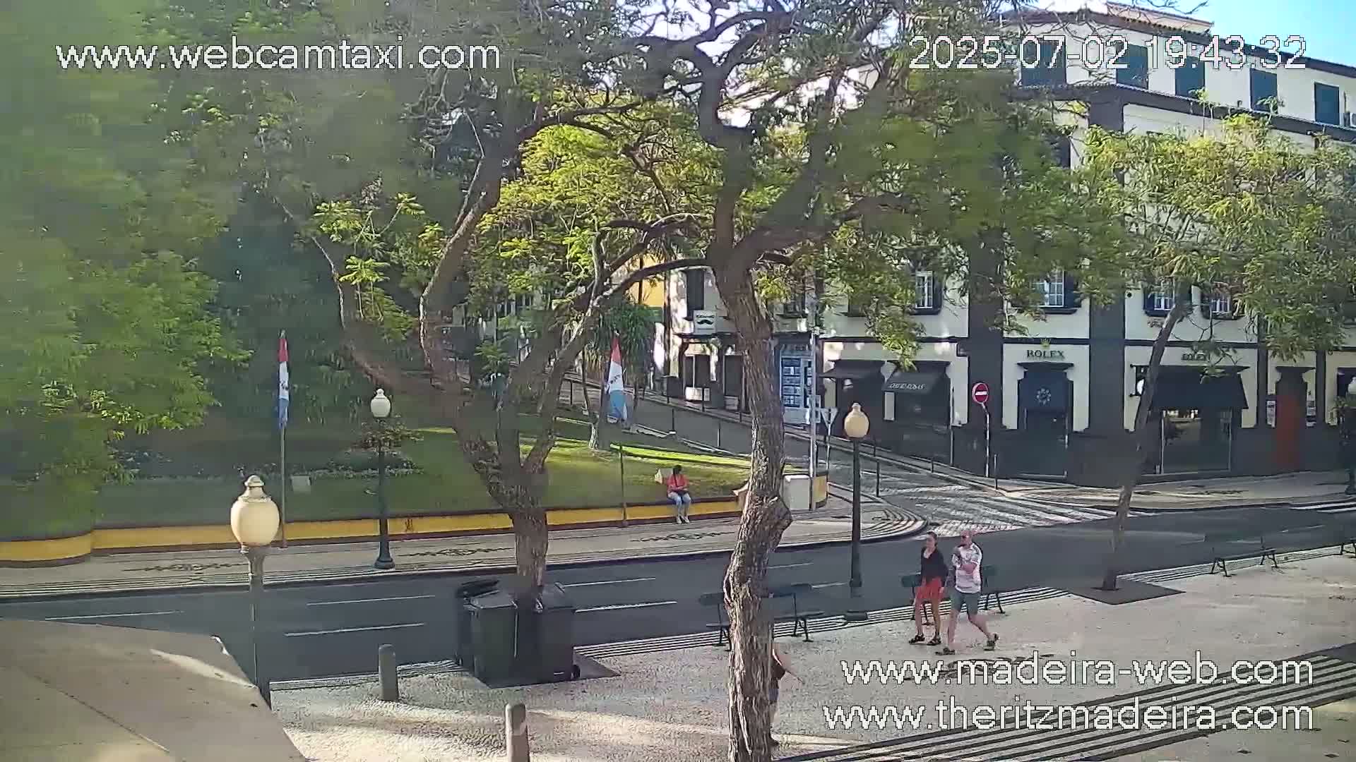 Ritz , Avenida Arriaga Avenue Live Cam - Funchal, Madeira, Portugal