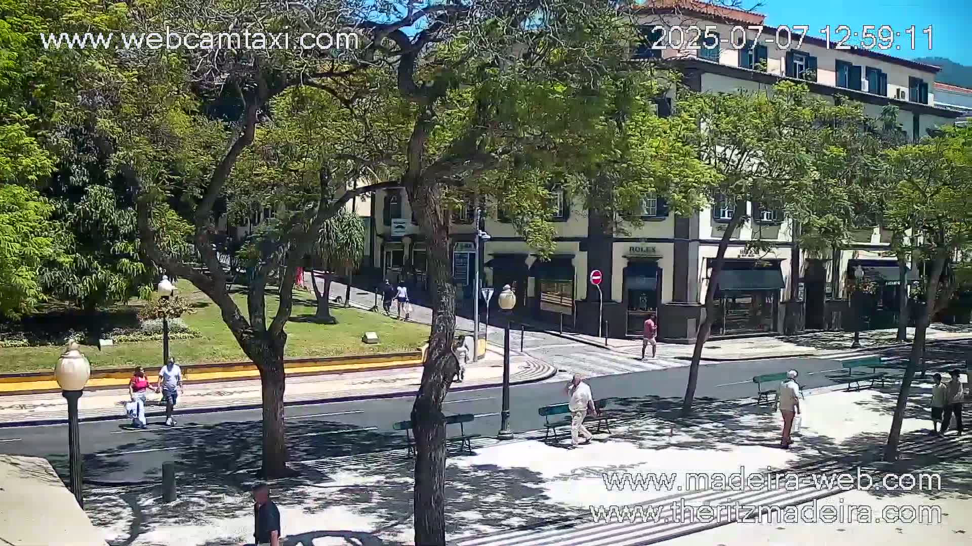 Ritz , Avenida Arriaga Avenue Live Cam - Funchal, Madeira, Portugal