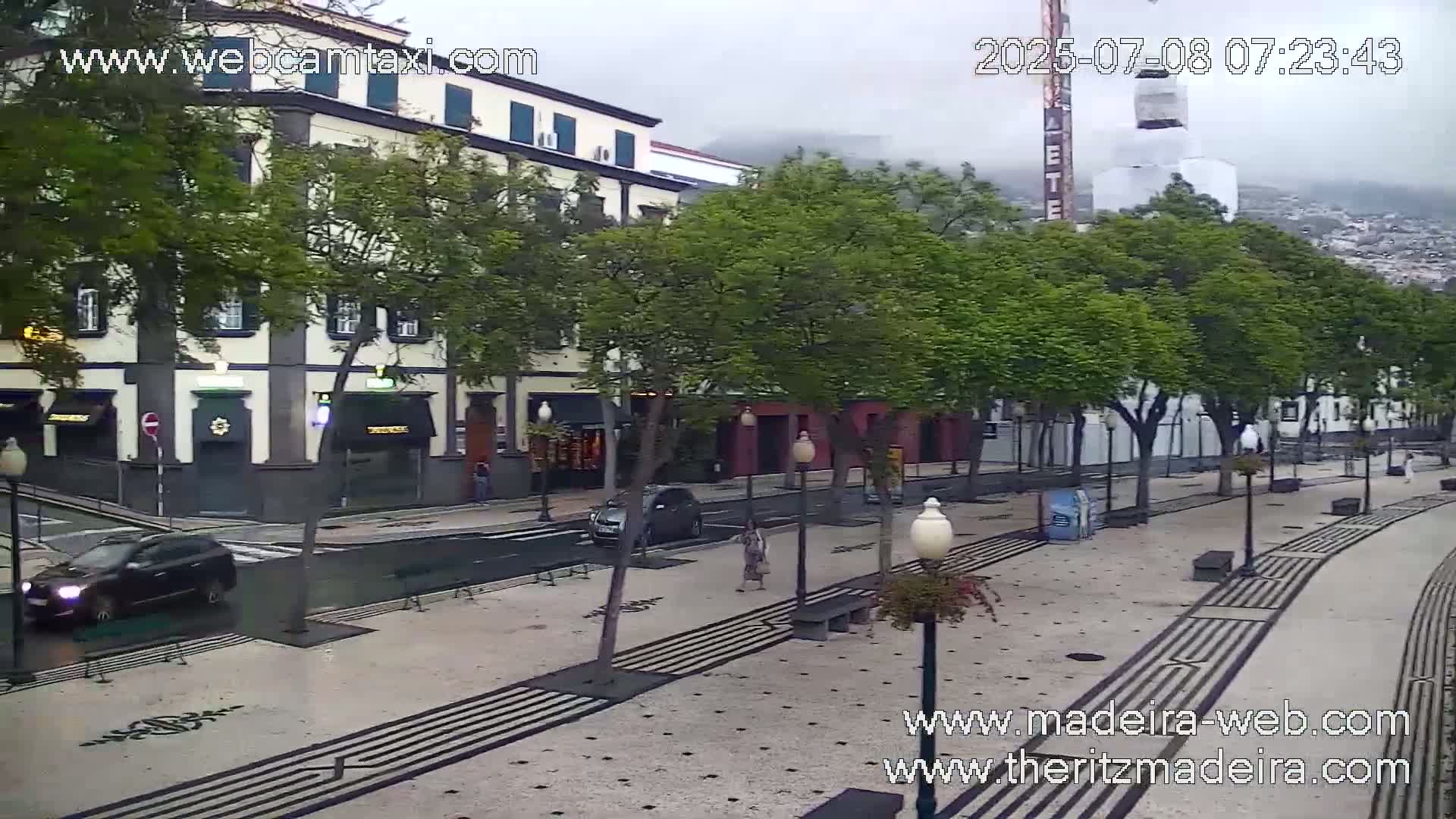 Ritz , Avenida Arriaga Avenue Live Cam - Funchal, Madeira, Portugal