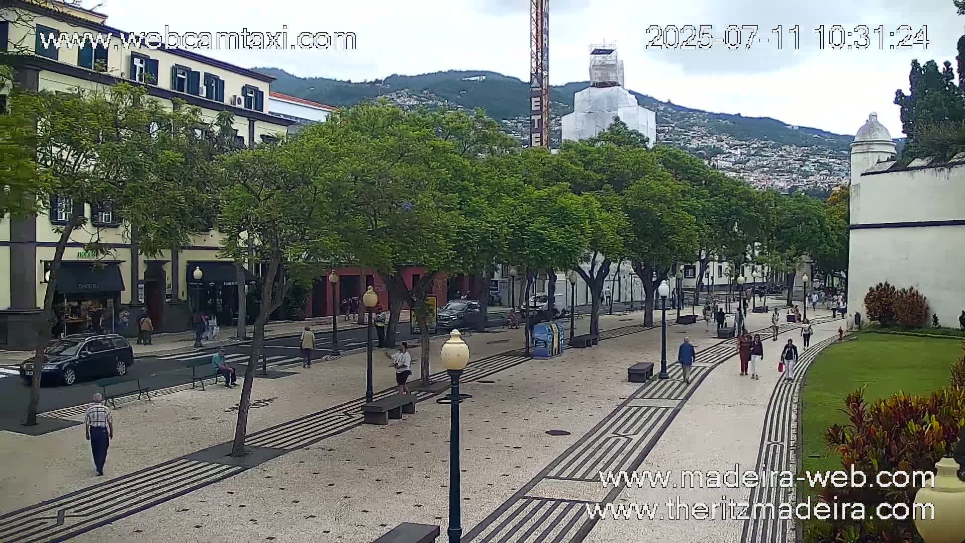 Ritz , Avenida Arriaga Avenue Live Cam - Funchal, Madeira, Portugal