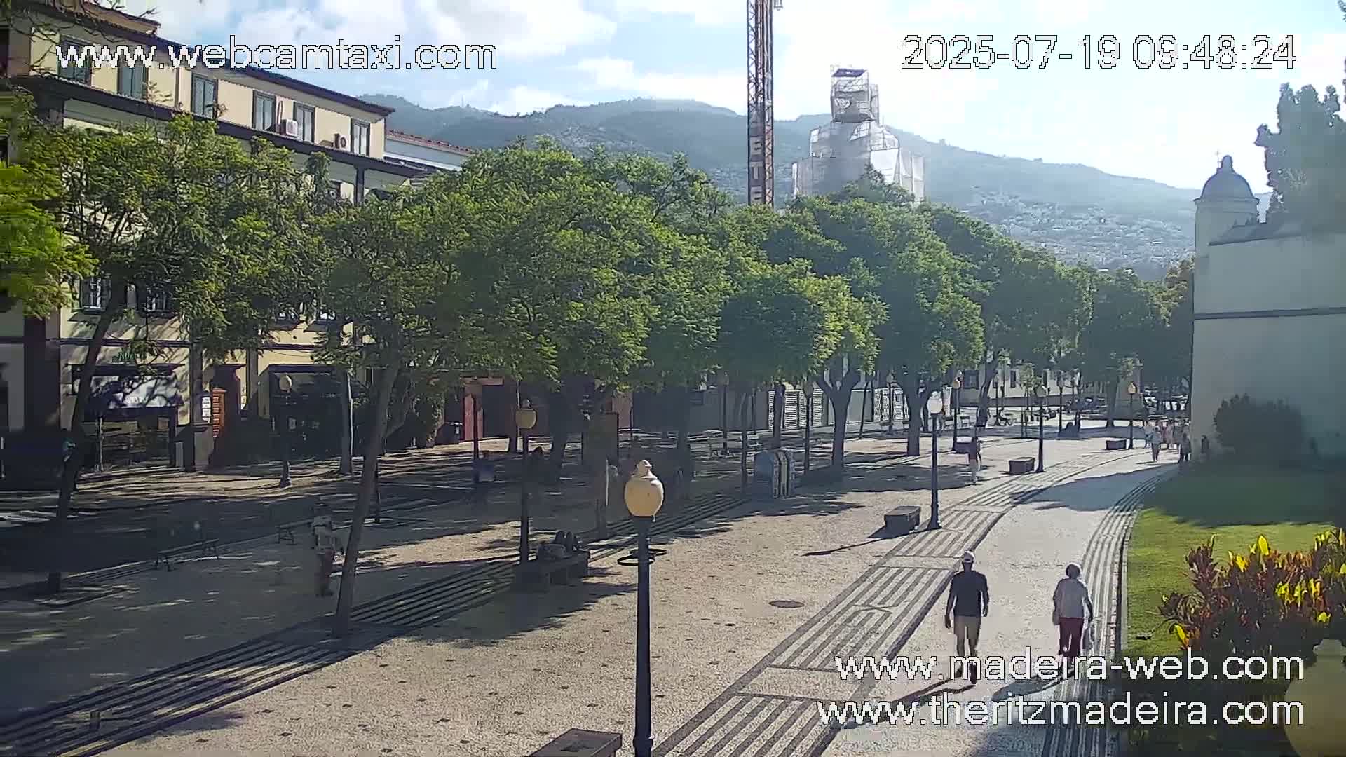 Ritz , Avenida Arriaga Avenue Live Cam - Funchal, Madeira, Portugal