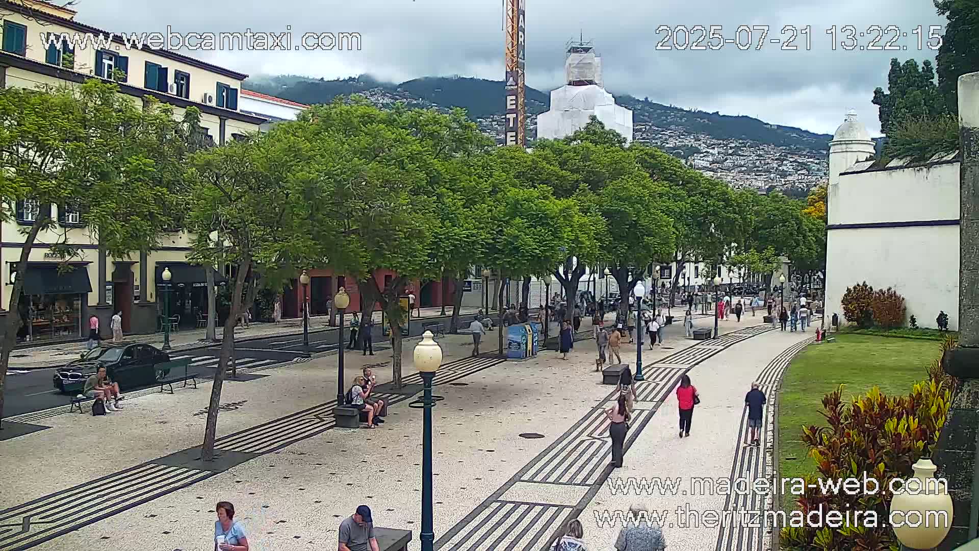 Ritz , Avenida Arriaga Avenue Live Cam - Funchal, Madeira, Portugal