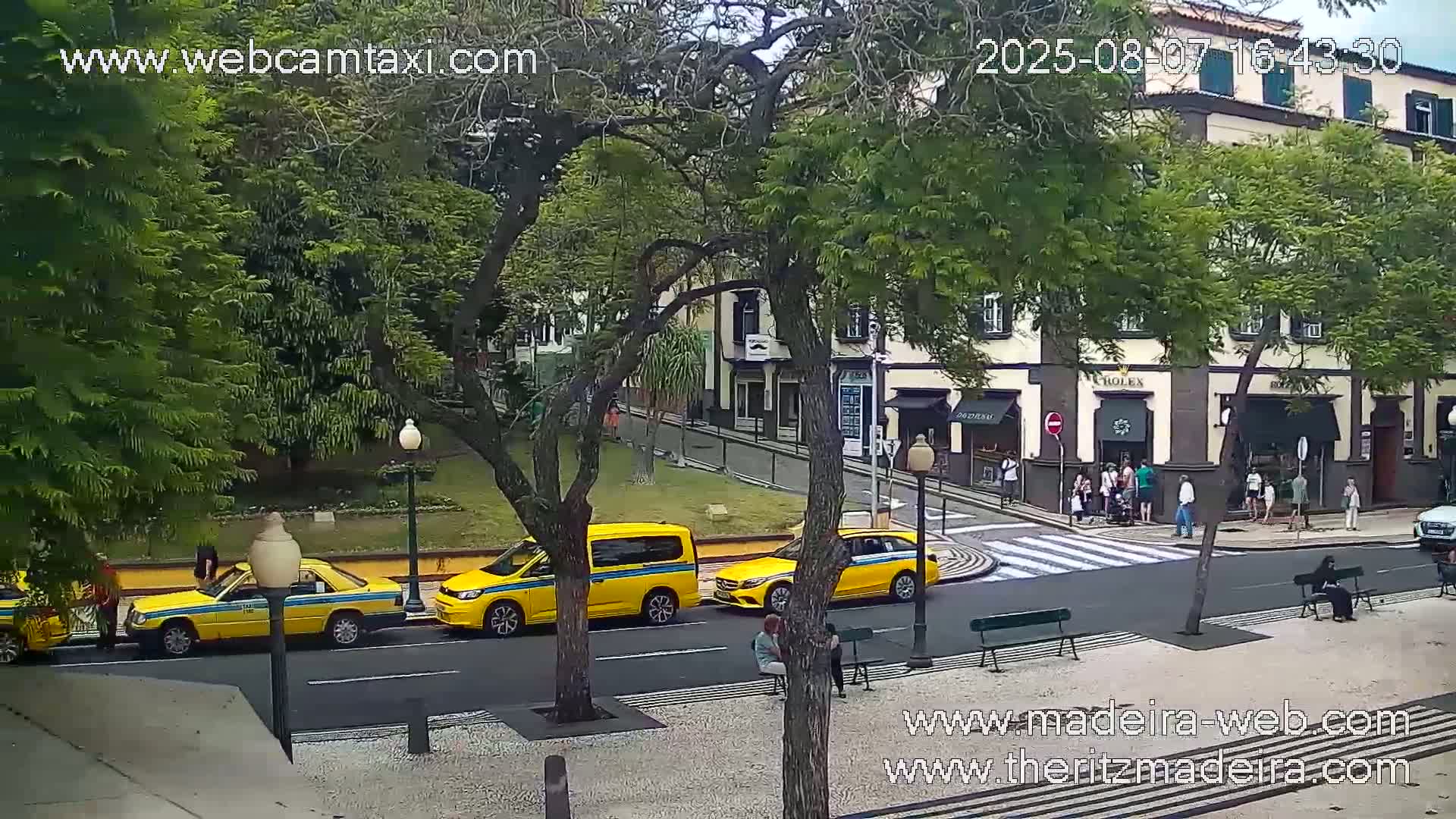 Ritz , Avenida Arriaga Avenue Live Cam - Funchal, Madeira, Portugal