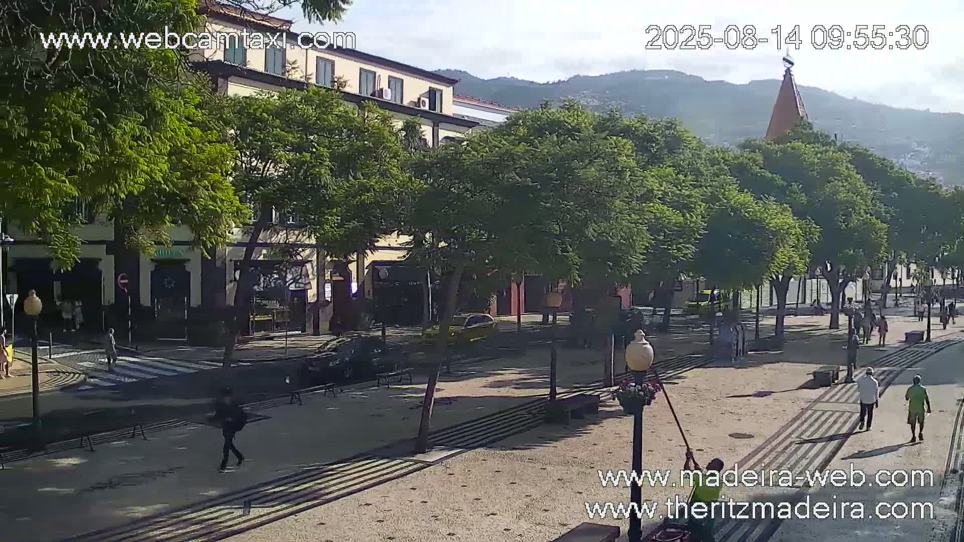 Ritz , Avenida Arriaga Avenue Live Cam - Funchal, Madeira, Portugal