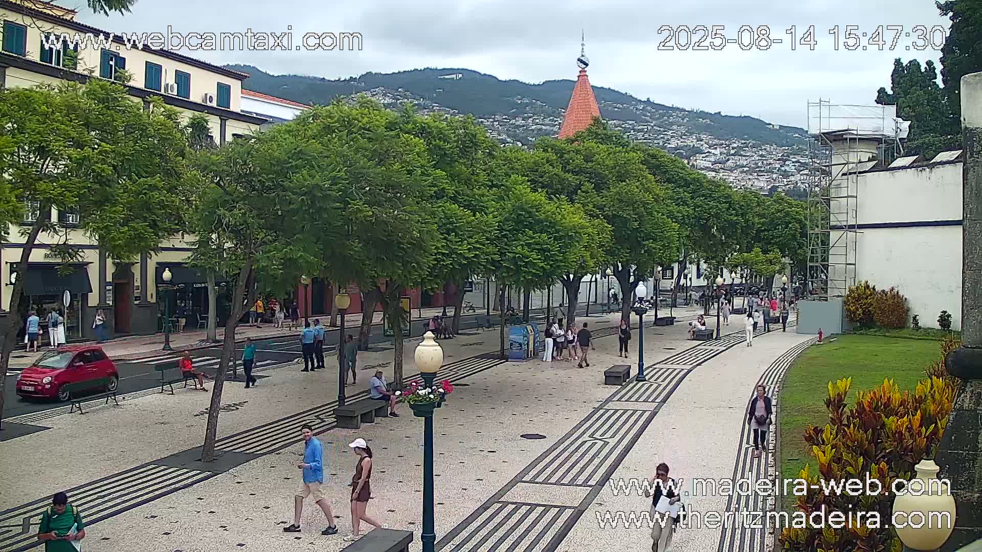 Ritz , Avenida Arriaga Avenue Live Cam - Funchal, Madeira, Portugal