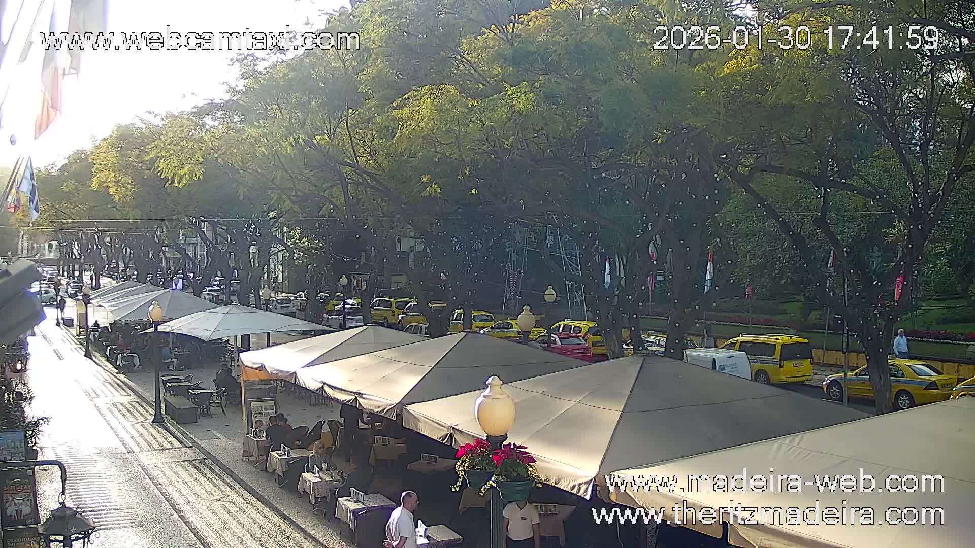 Ritz , Avenida Arriaga Avenue Live Cam - Funchal, Madeira, Portugal