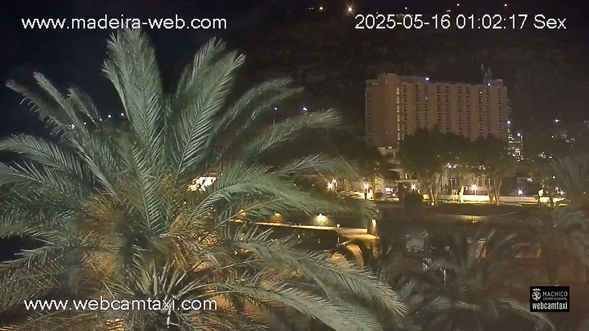 Forum Machico Mall & Machico Beach Live Cam - Machico, Madeira, Portugal