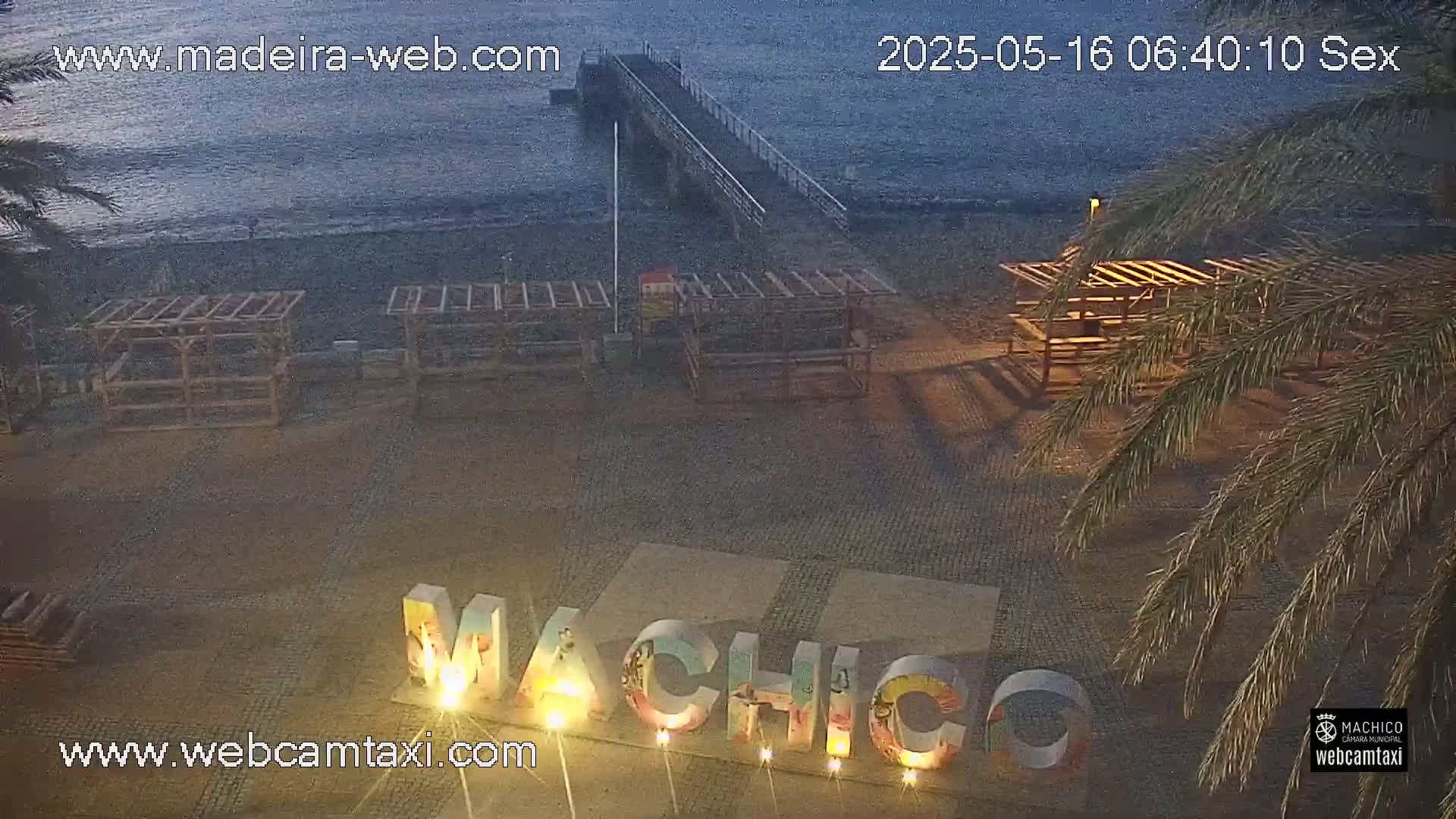 Forum Machico Mall & Machico Beach Live Cam - Machico, Madeira, Portugal