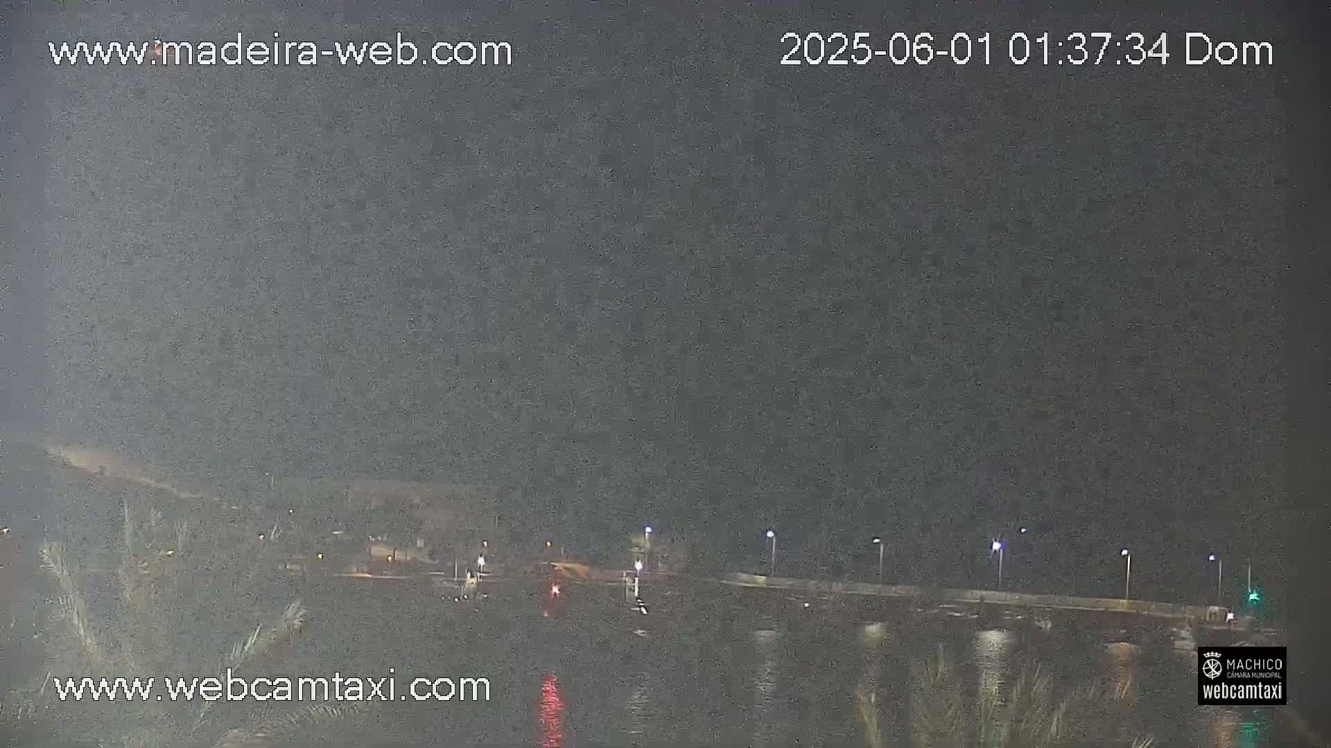 Forum Machico Mall & Machico Beach Live Cam - Machico, Madeira, Portugal