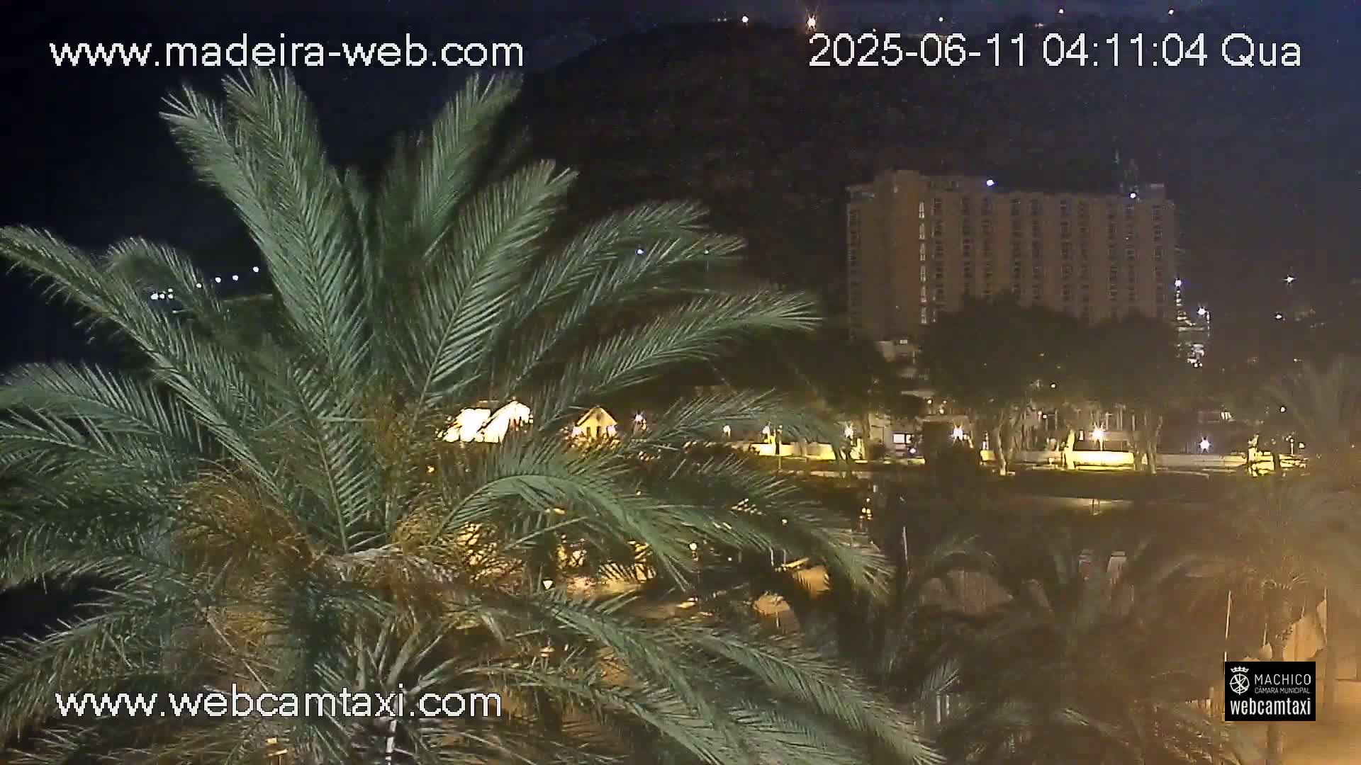 Forum Machico Mall & Machico Beach Live Cam - Machico, Madeira, Portugal