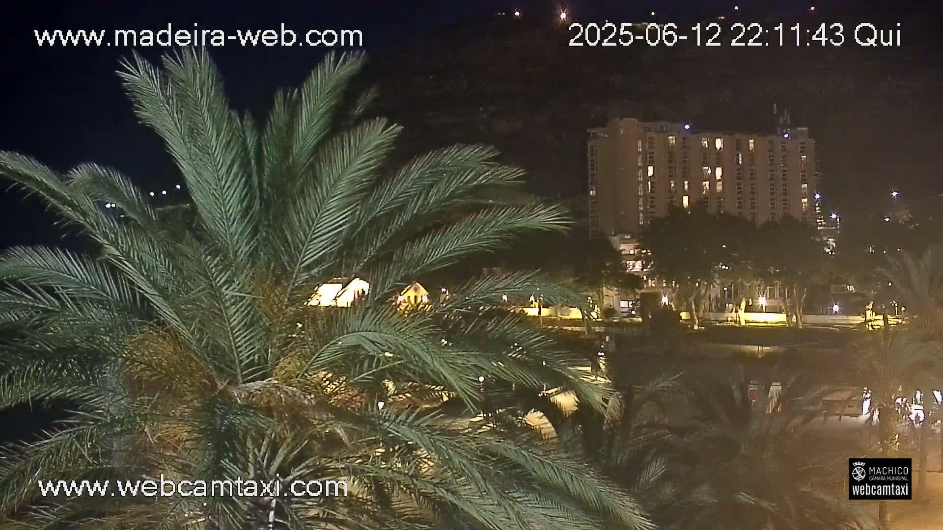 Forum Machico Mall & Machico Beach Live Cam - Machico, Madeira, Portugal